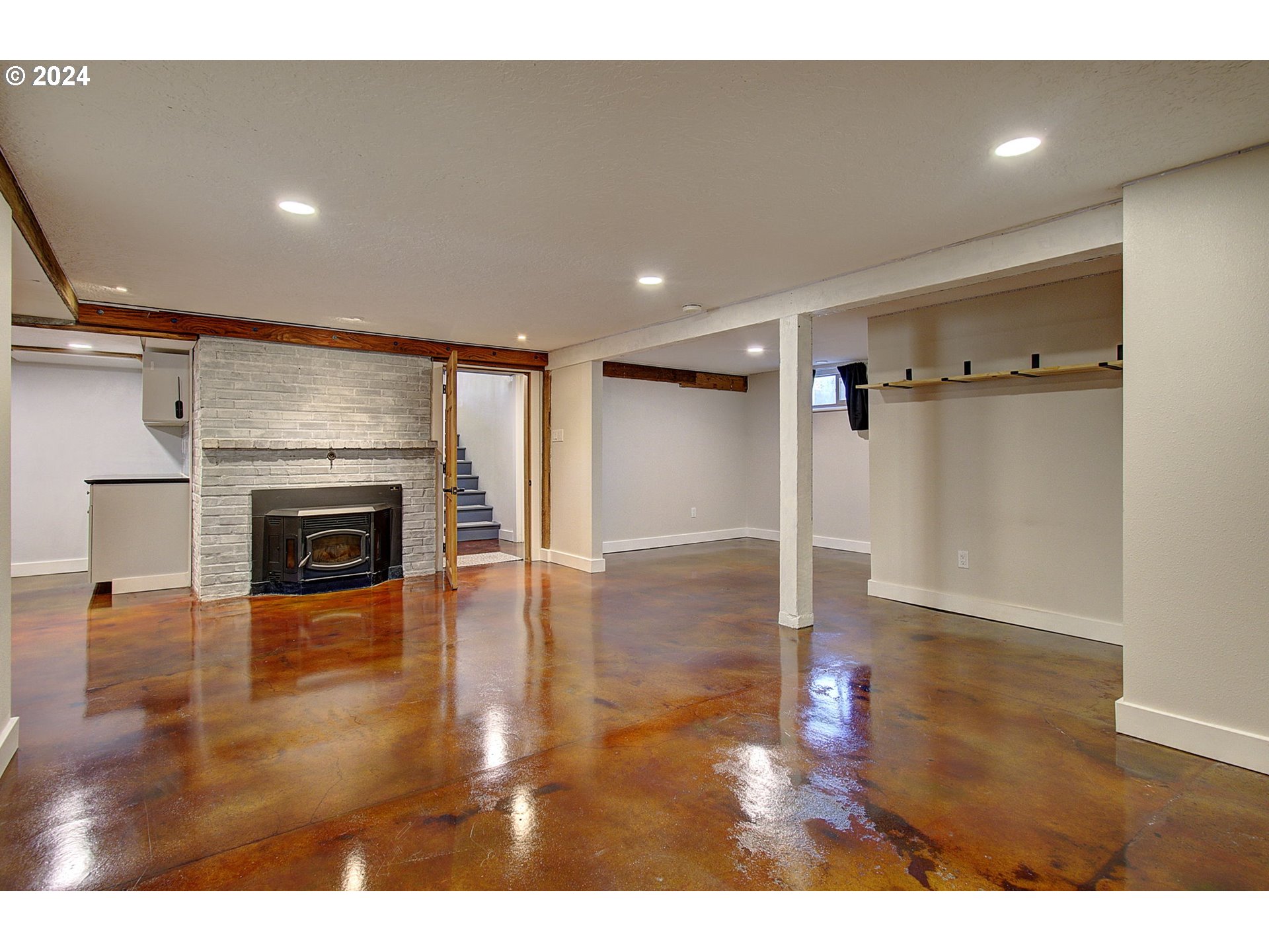 3817 V ST