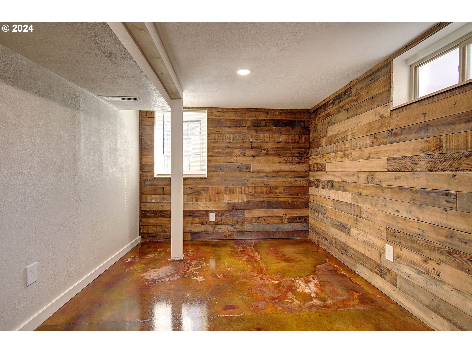 3817 V ST