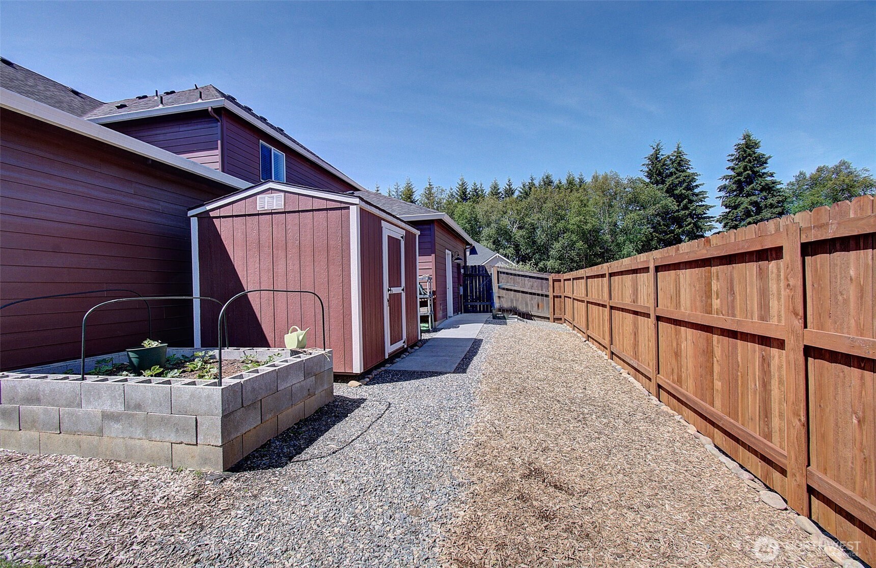 1919 SE 25th Way