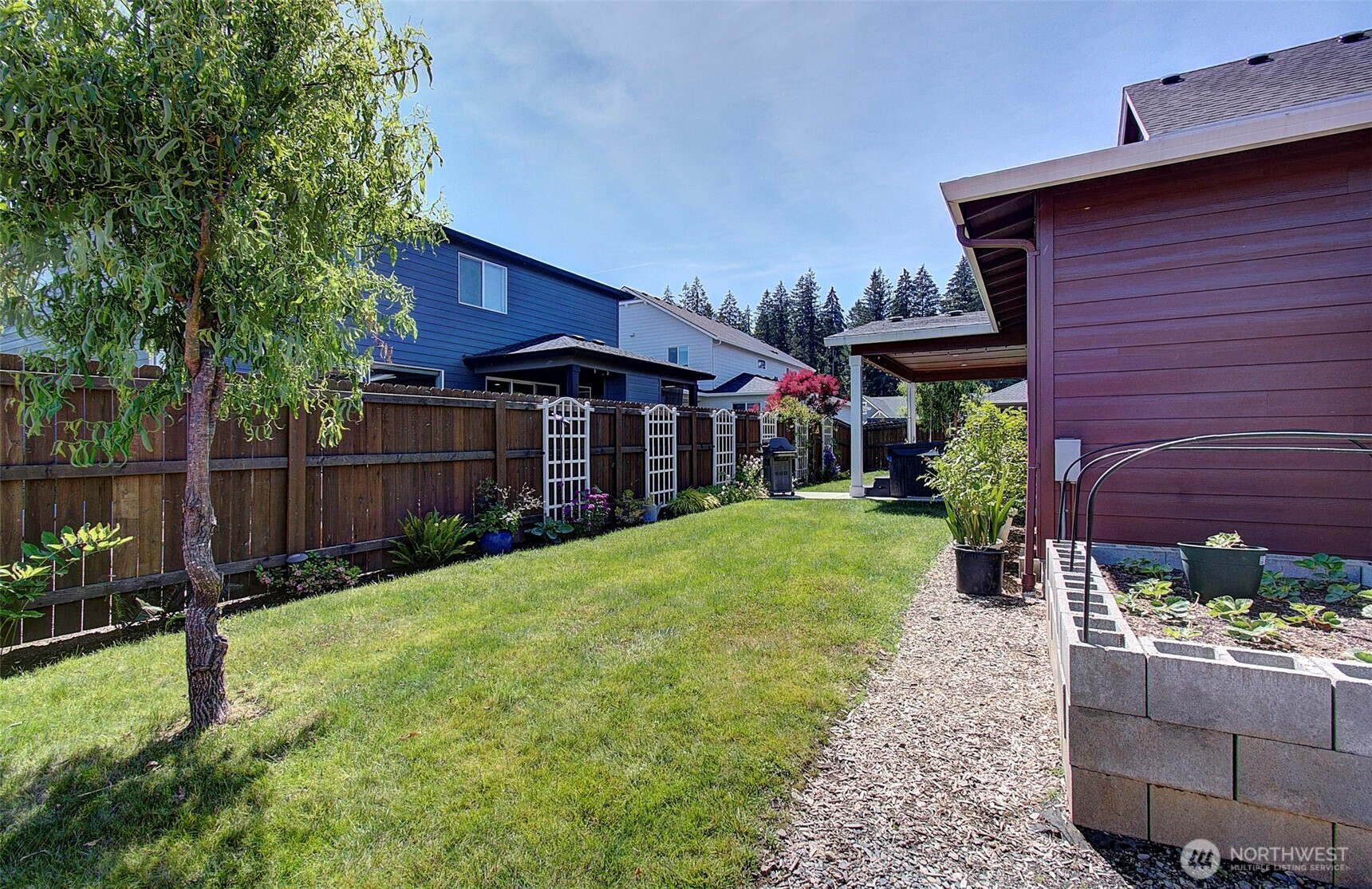 1919 SE 25th Way