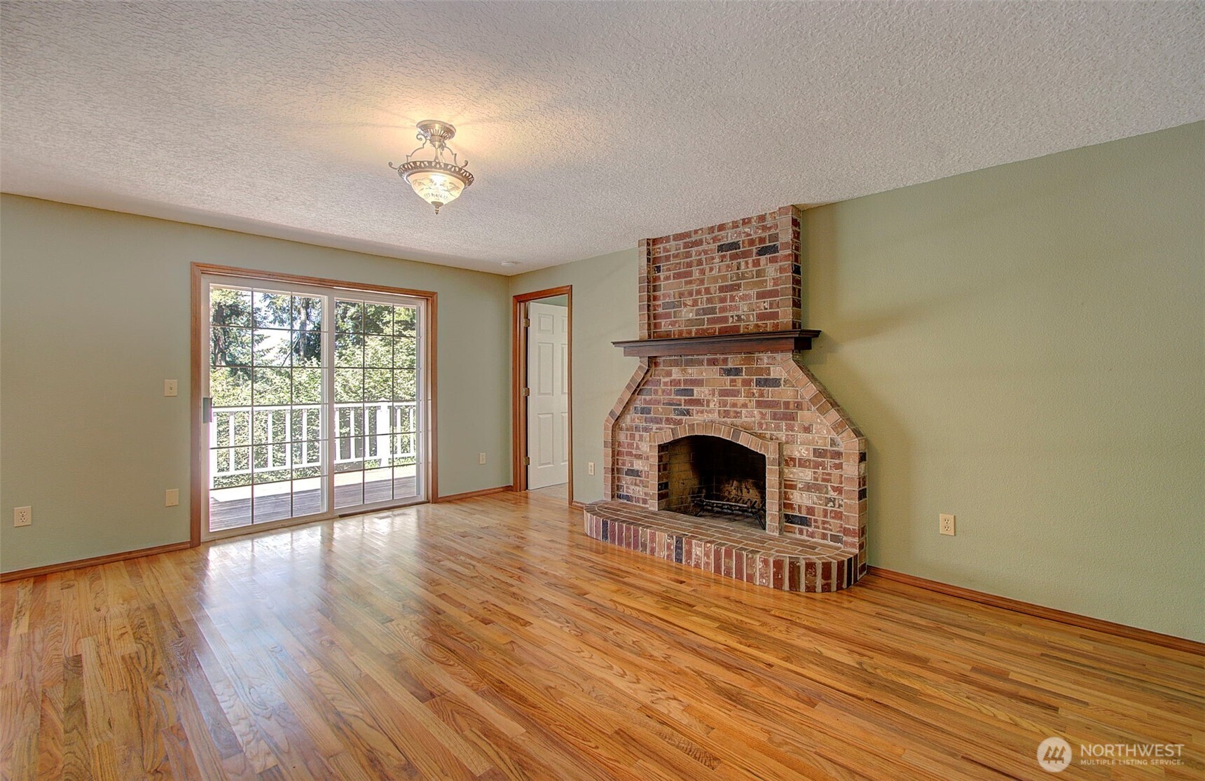 15802 NE 26th Street