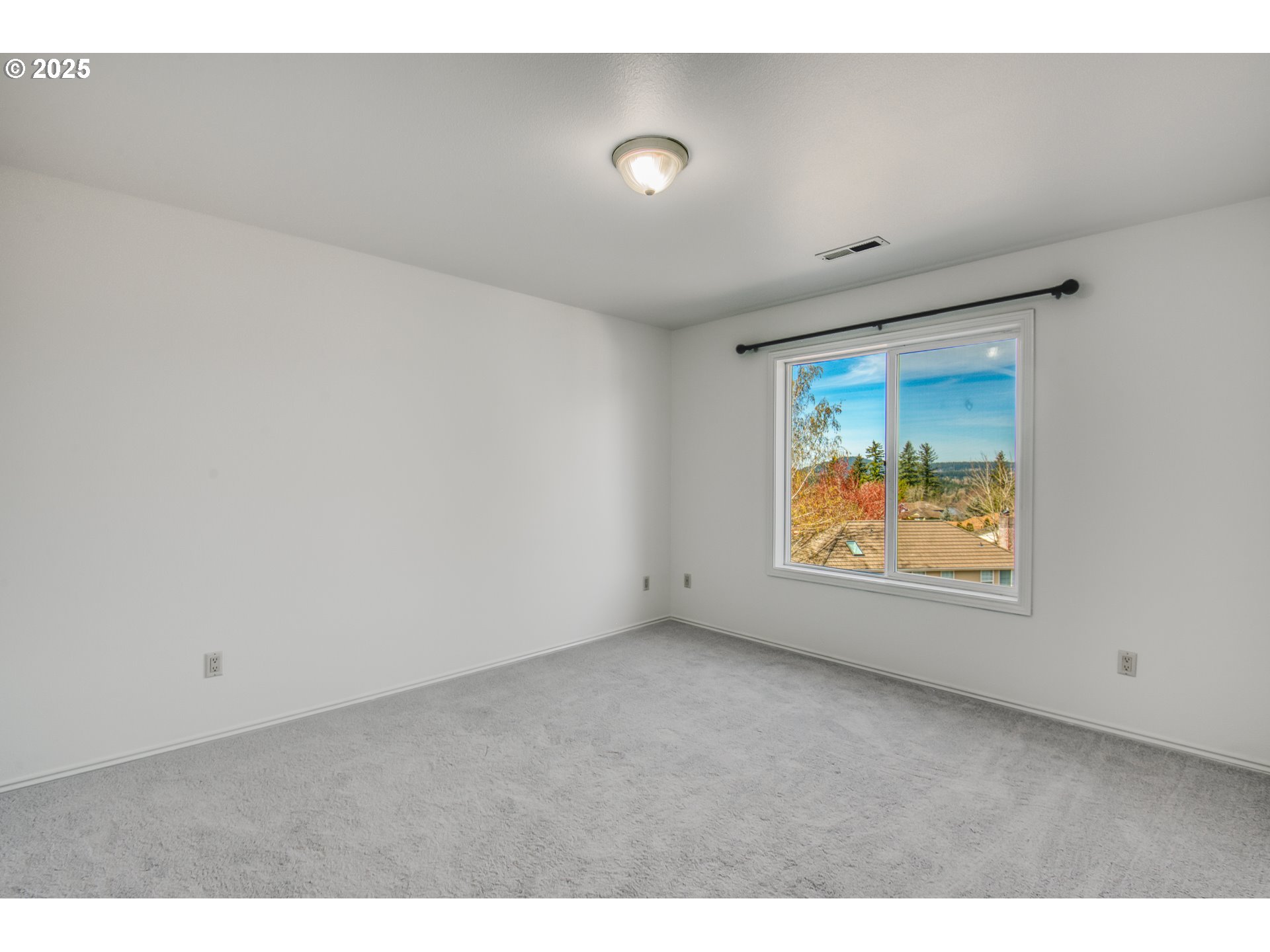 1633 NW 43RD AVE