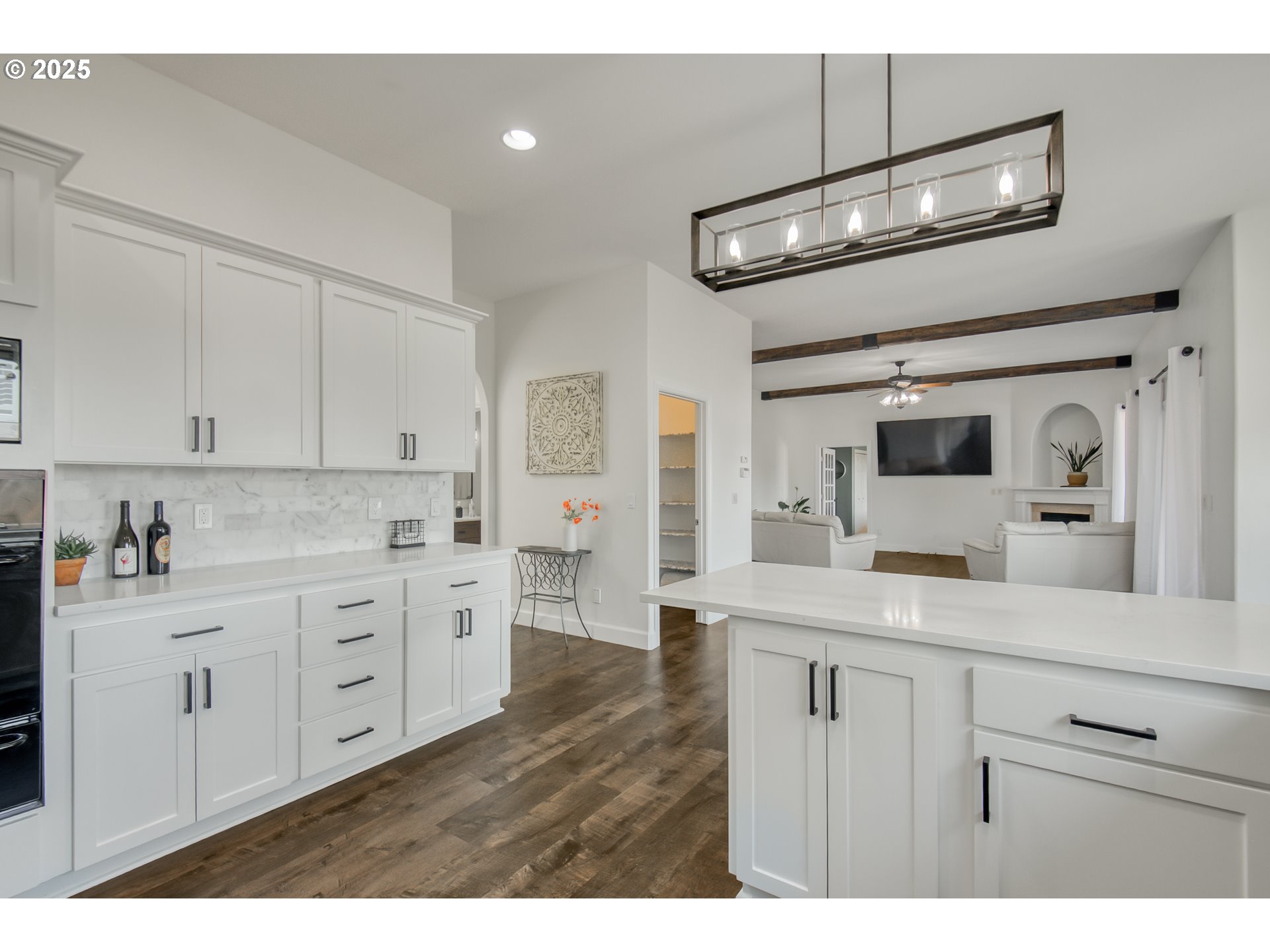1633 NW 43RD AVE