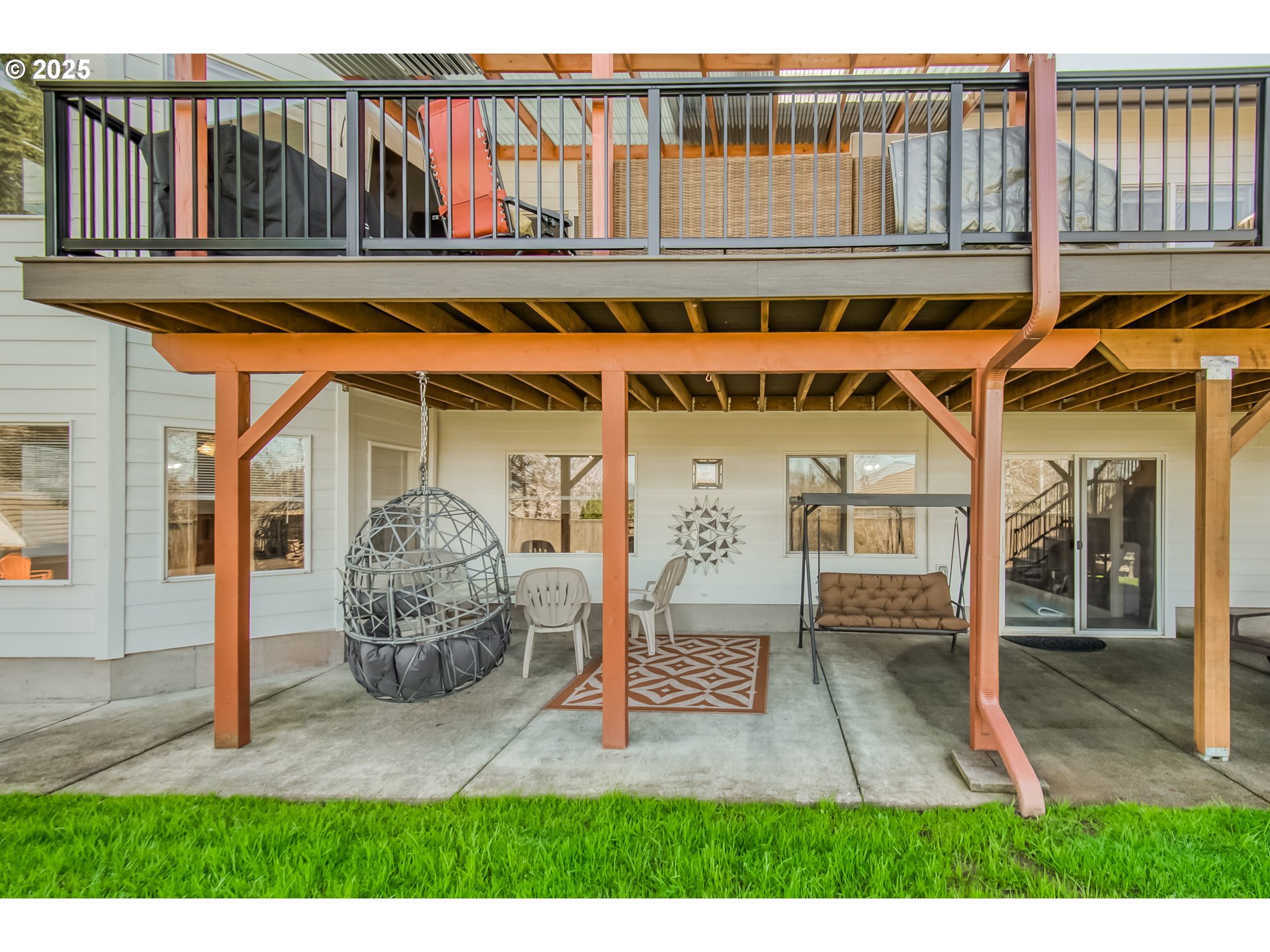 1633 NW 43RD AVE