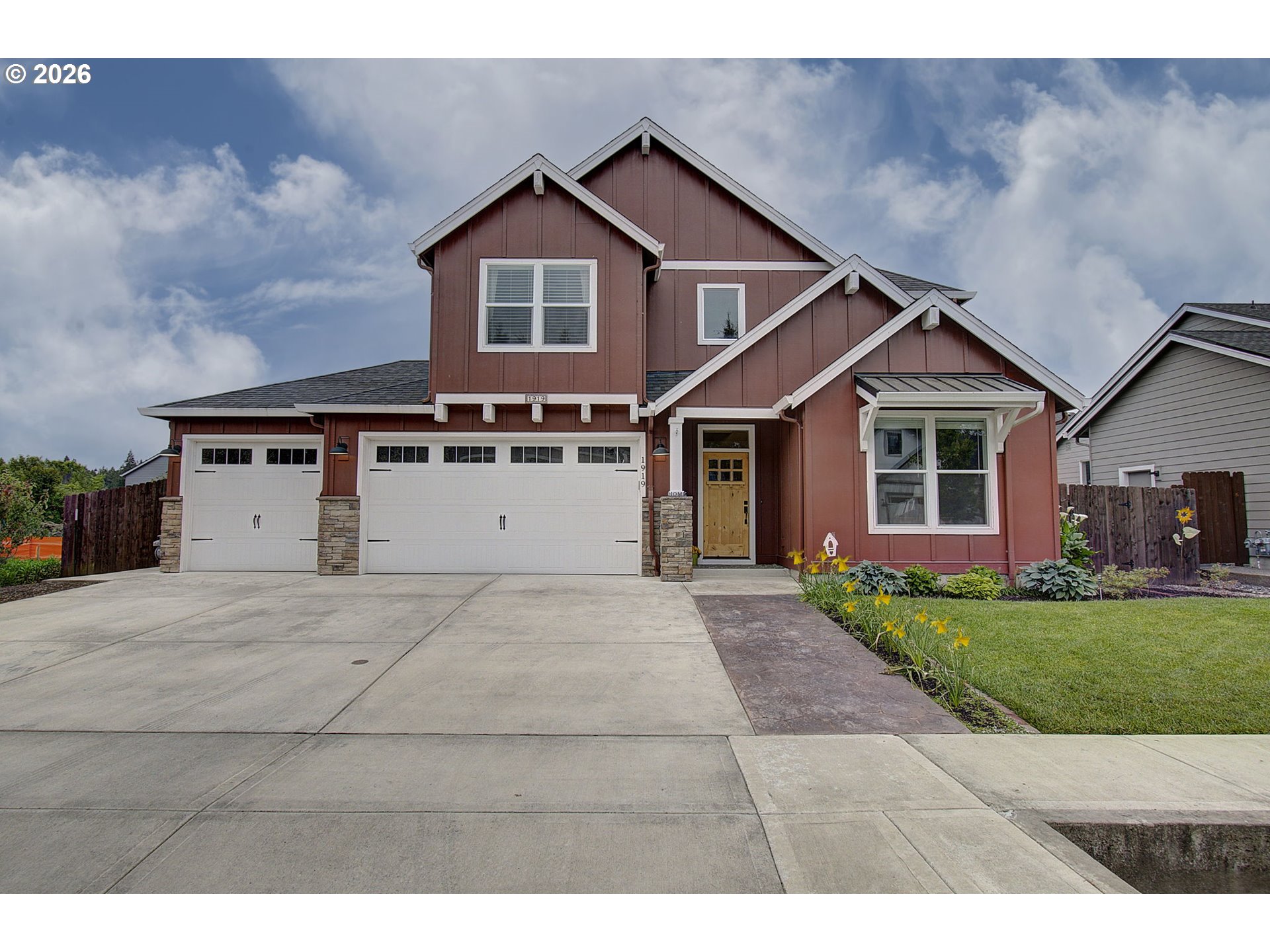 1919 SE 25TH WAY