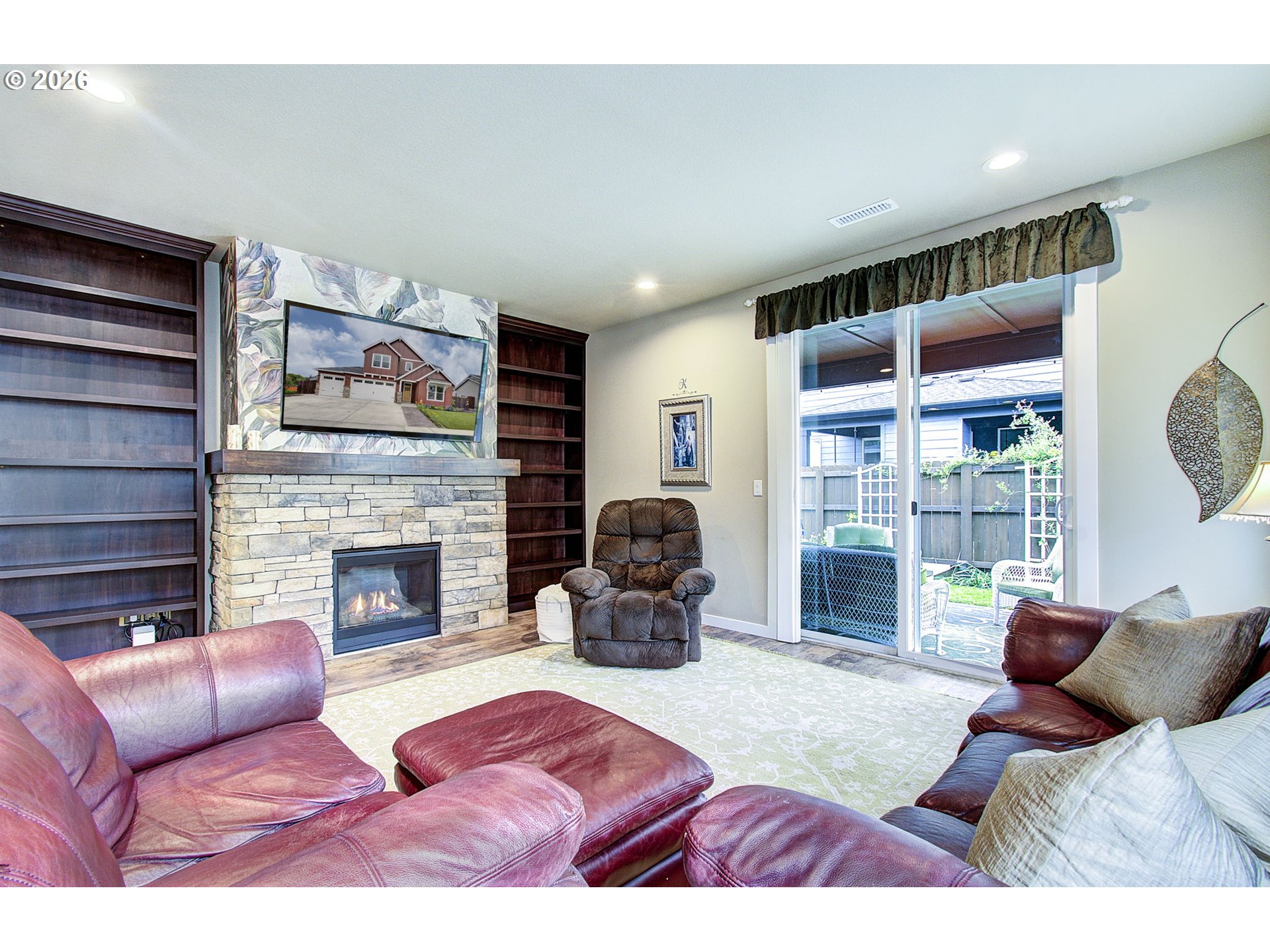 1919 SE 25TH WAY
