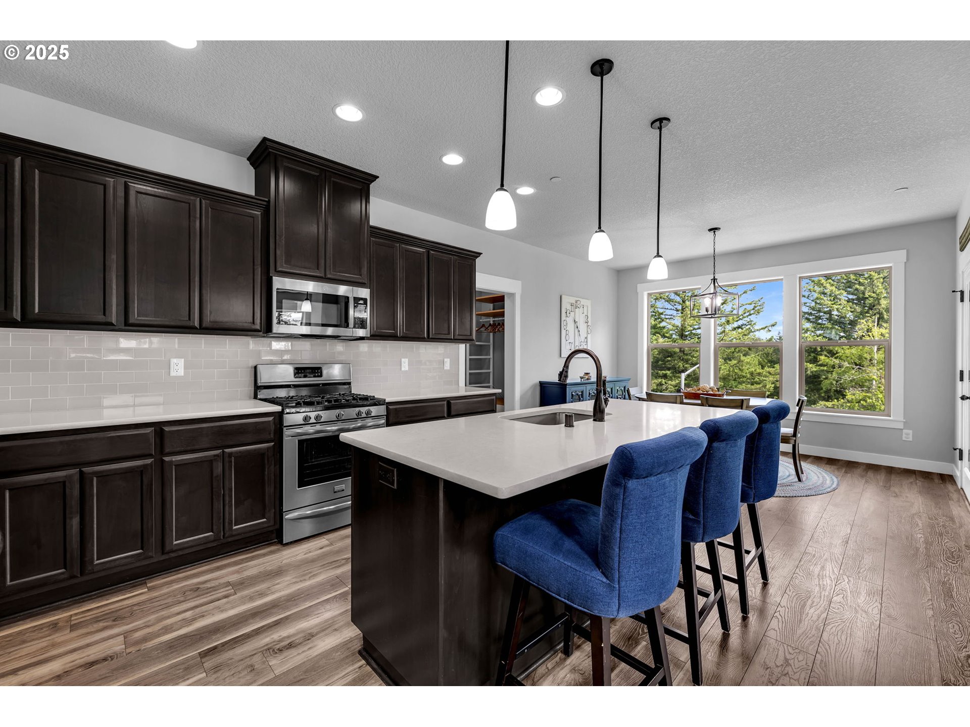 3924 NE TACOMA CT