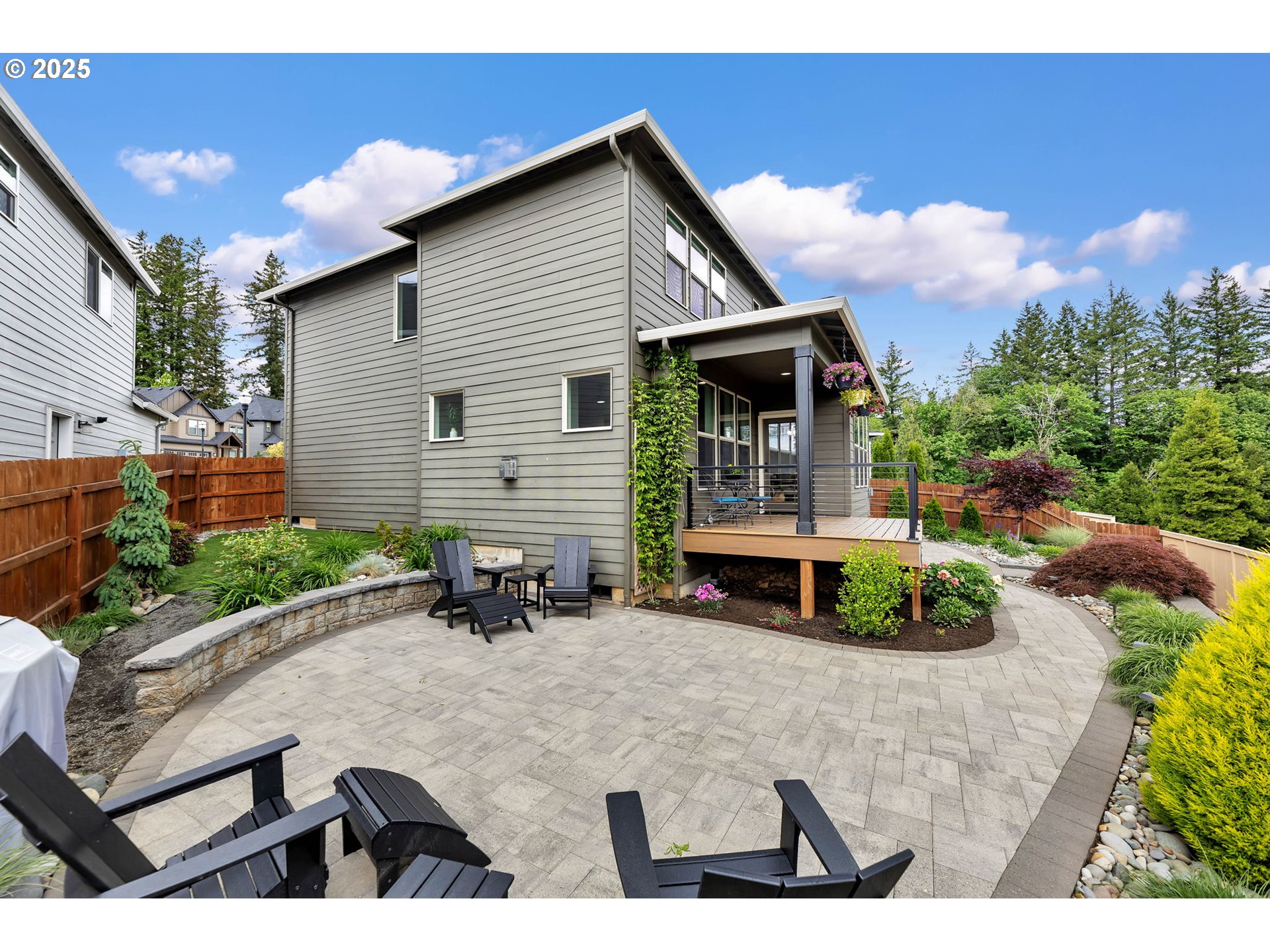 3924 NE TACOMA CT