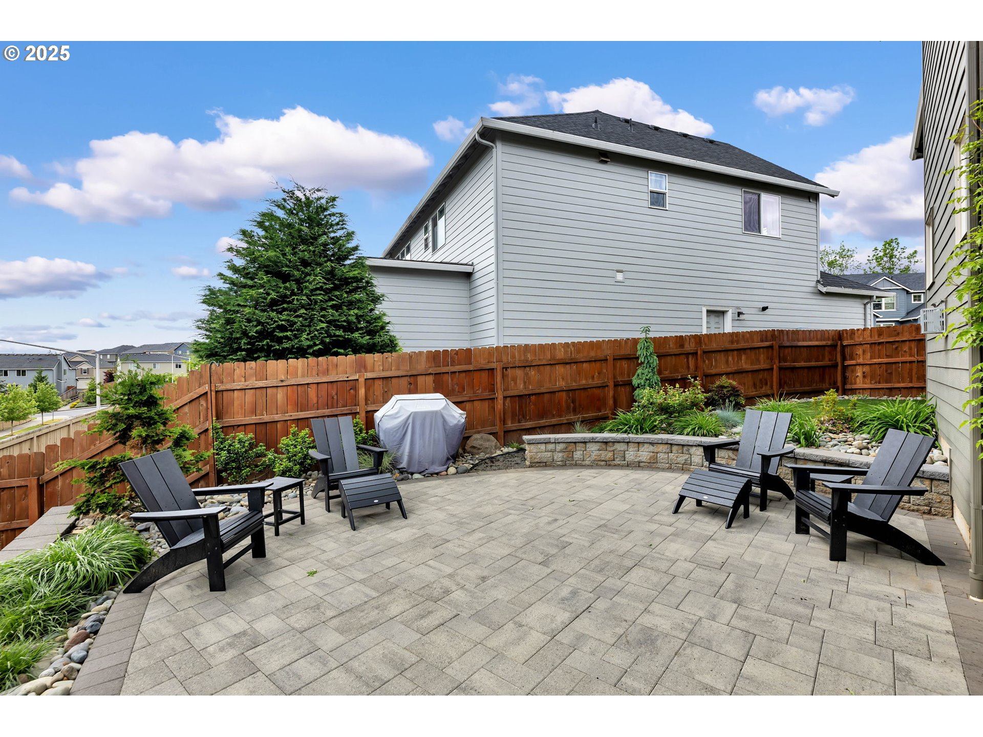 3924 NE TACOMA CT
