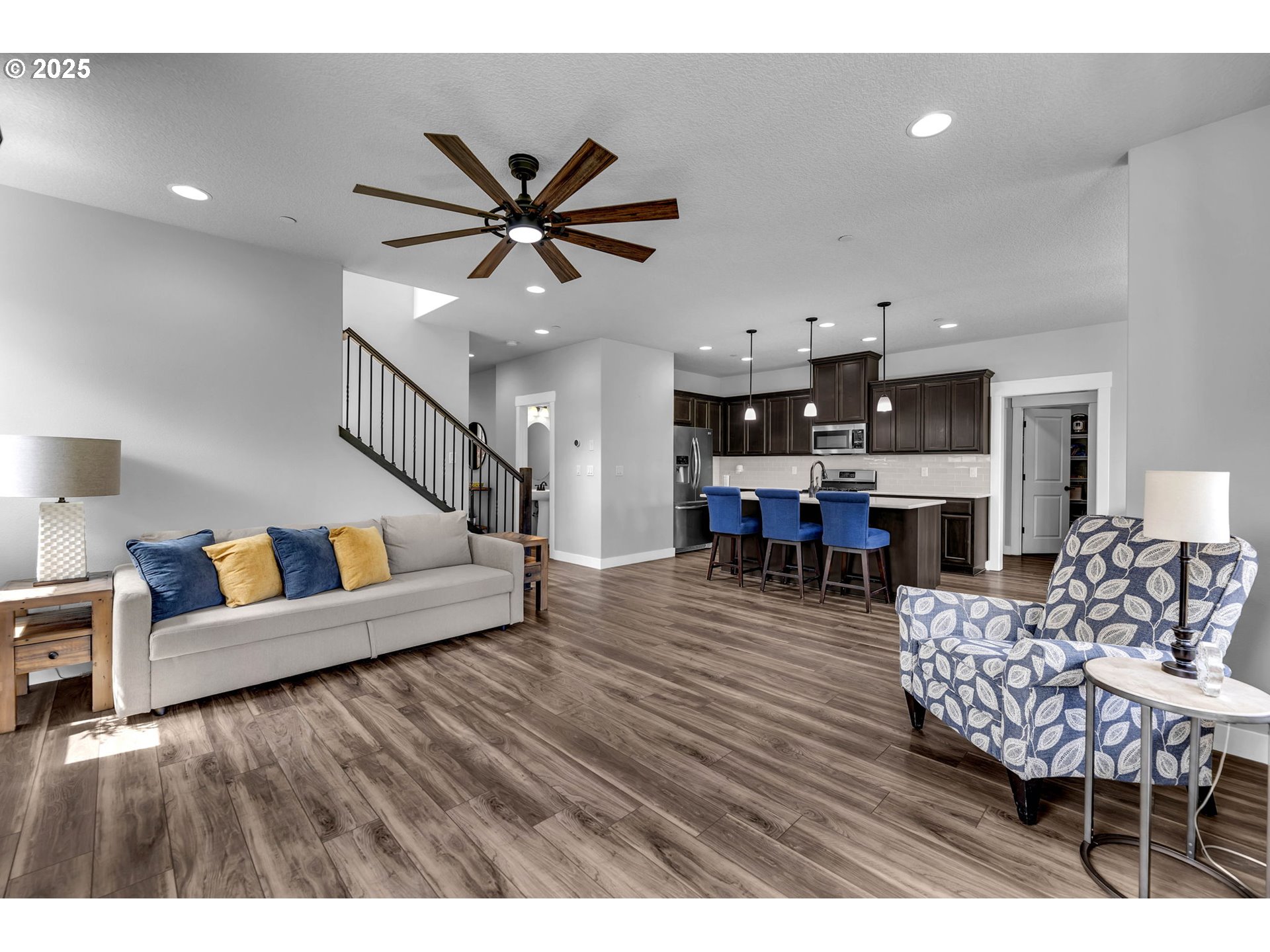 3924 NE TACOMA CT