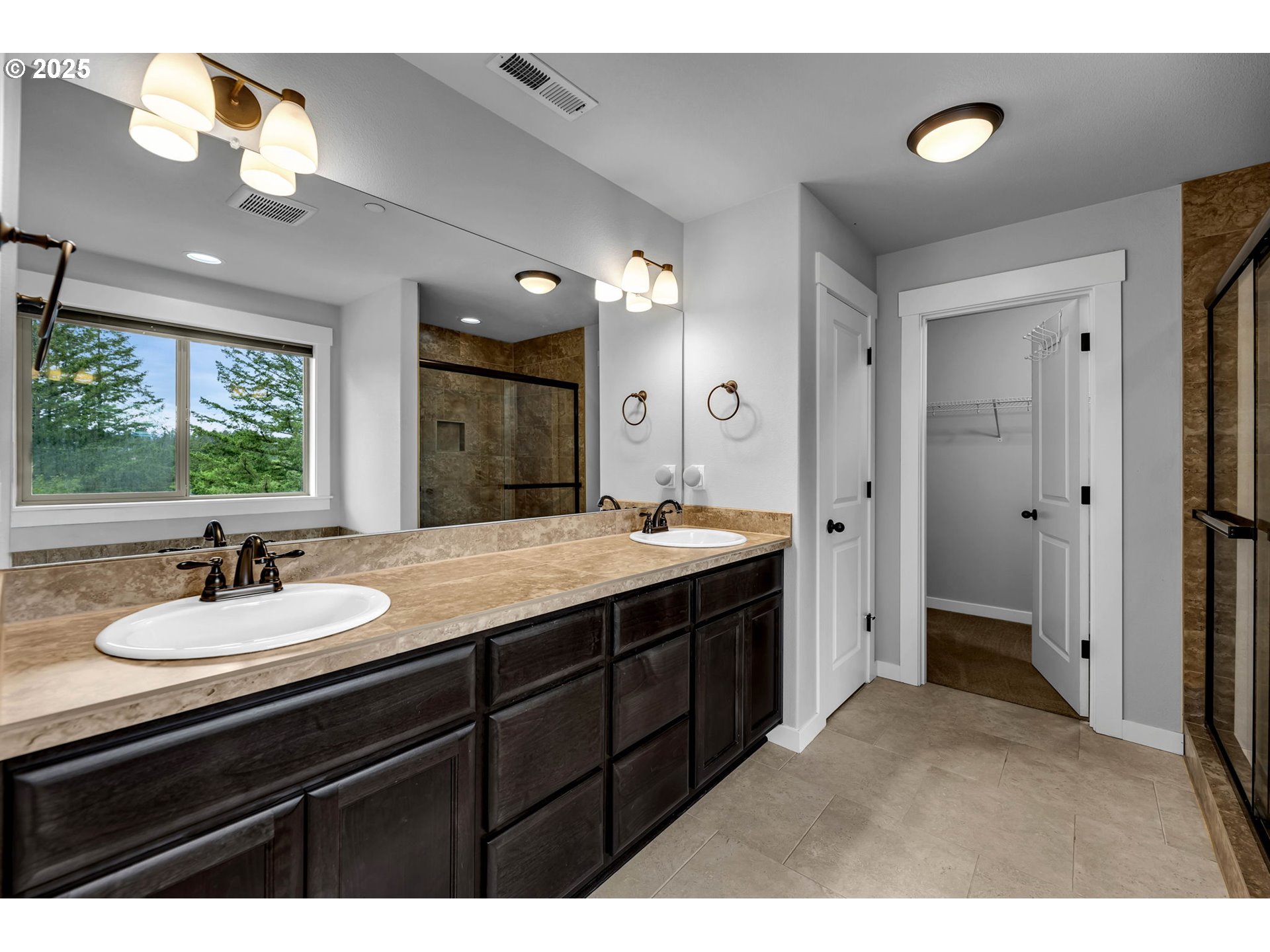 3924 NE TACOMA CT