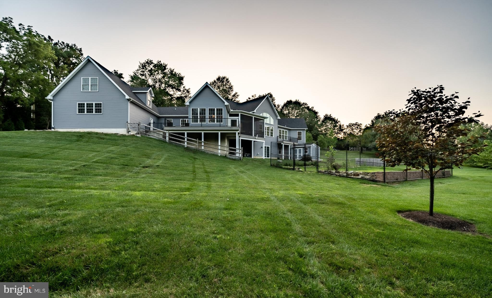 2212 Bodine Rd