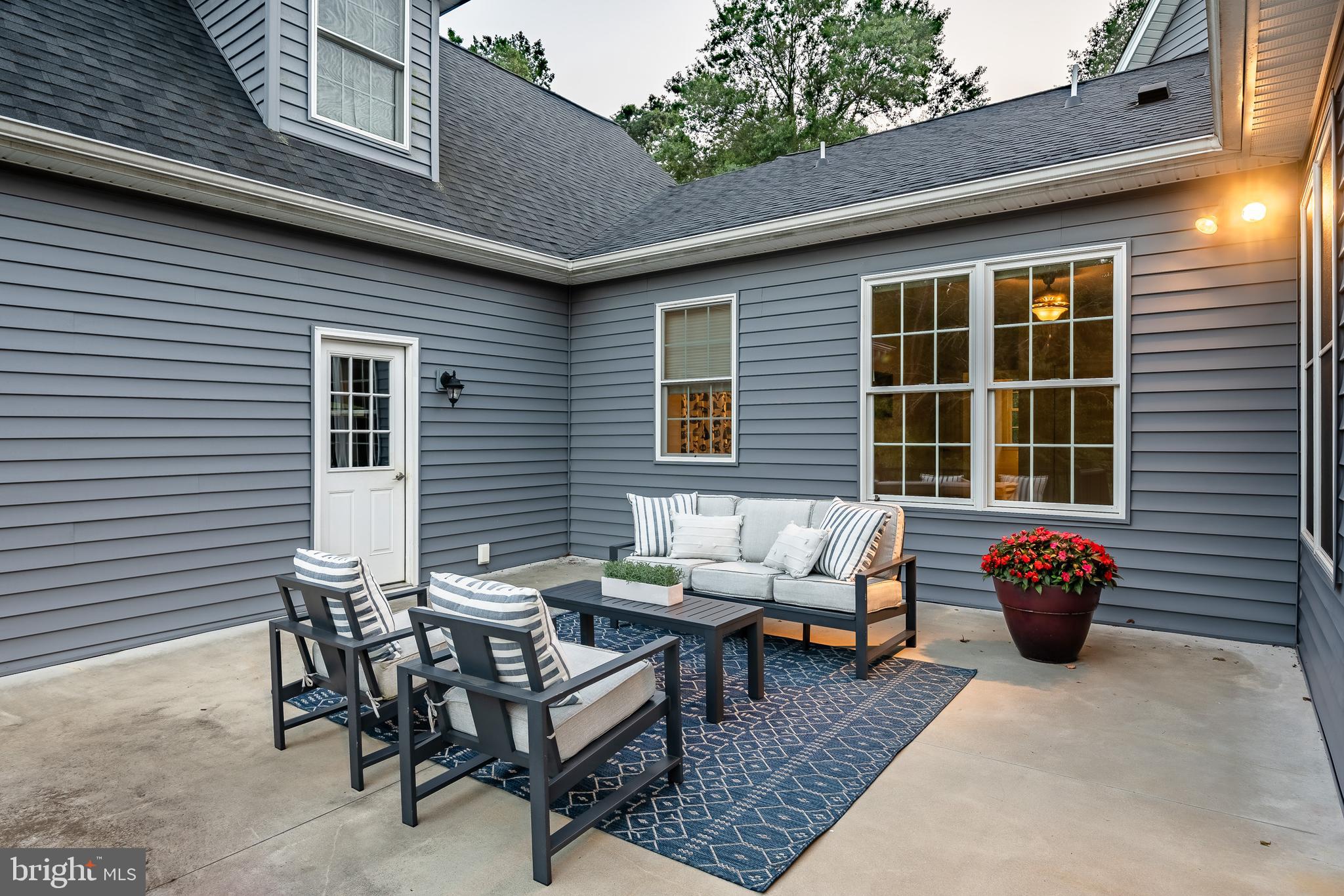 2212 Bodine Rd