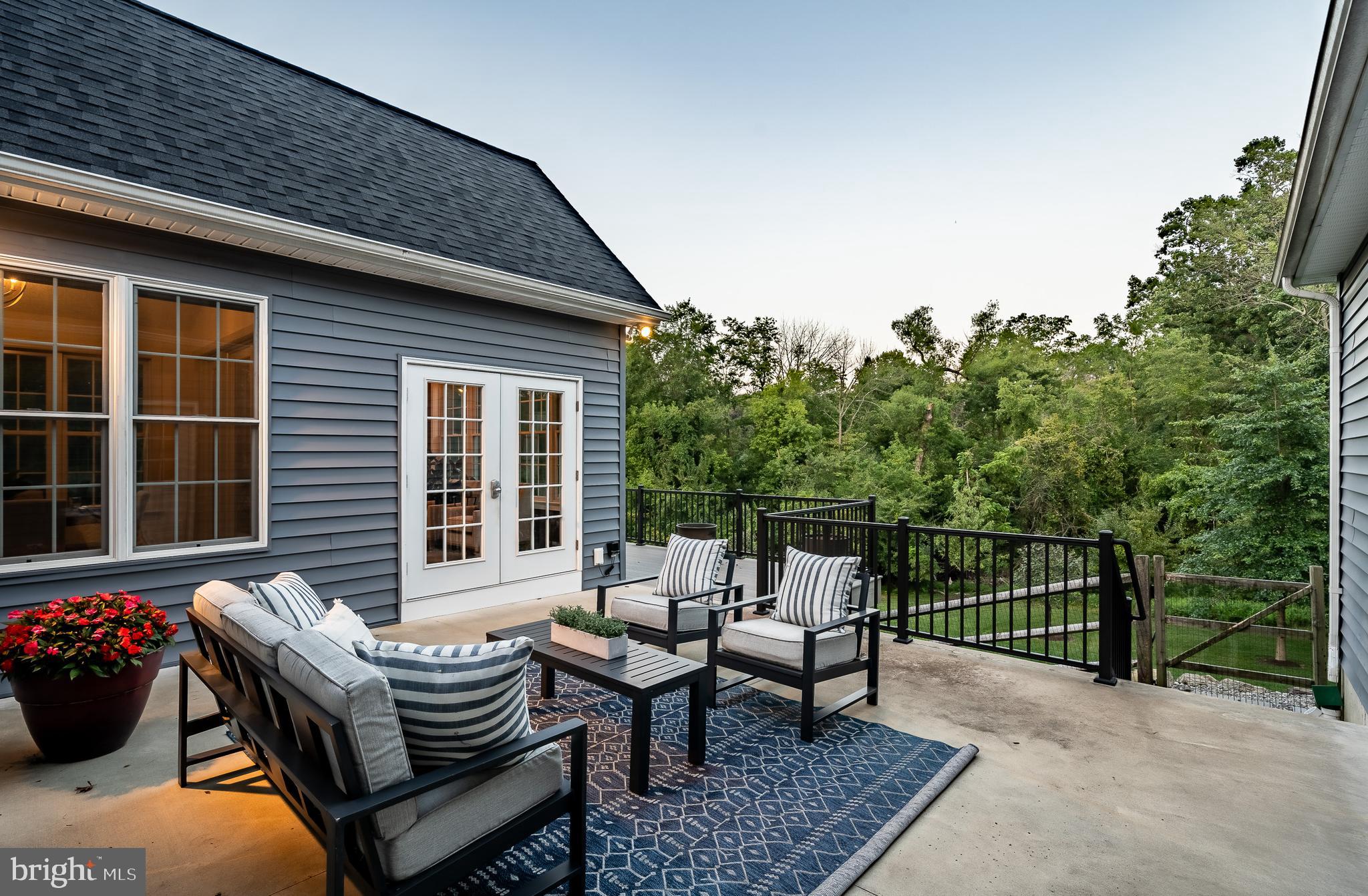 2212 Bodine Rd