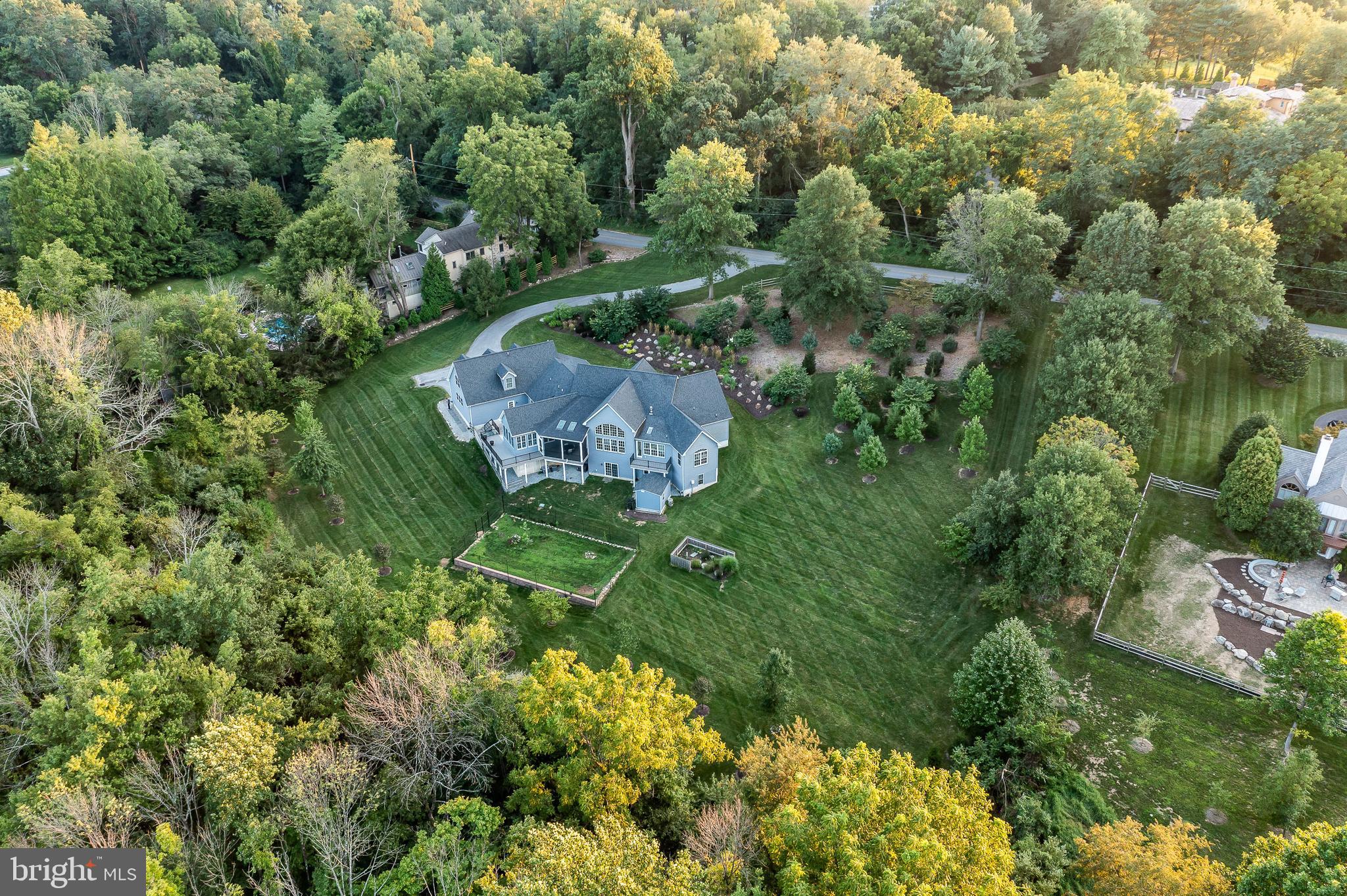 2212 Bodine Rd