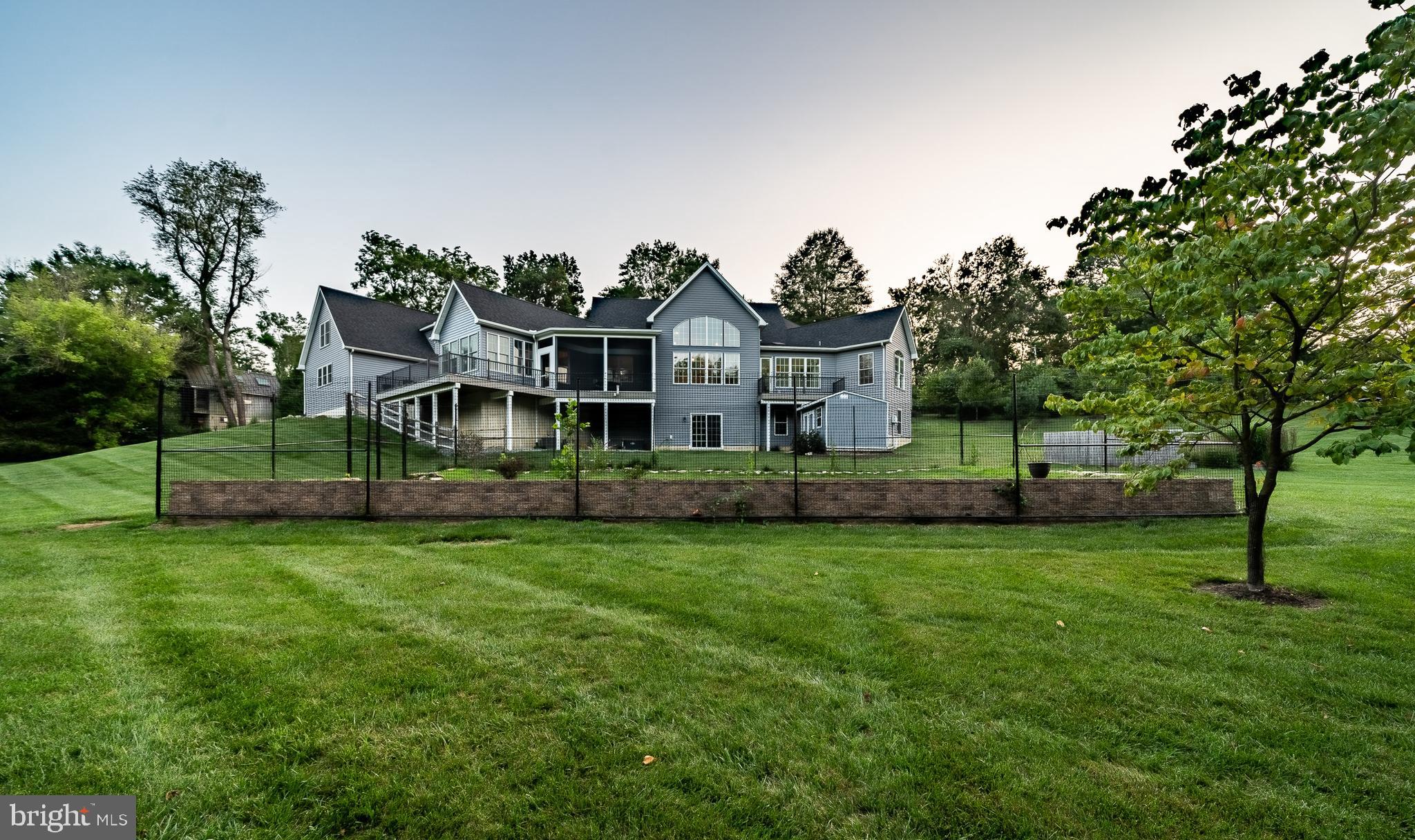 2212 Bodine Rd