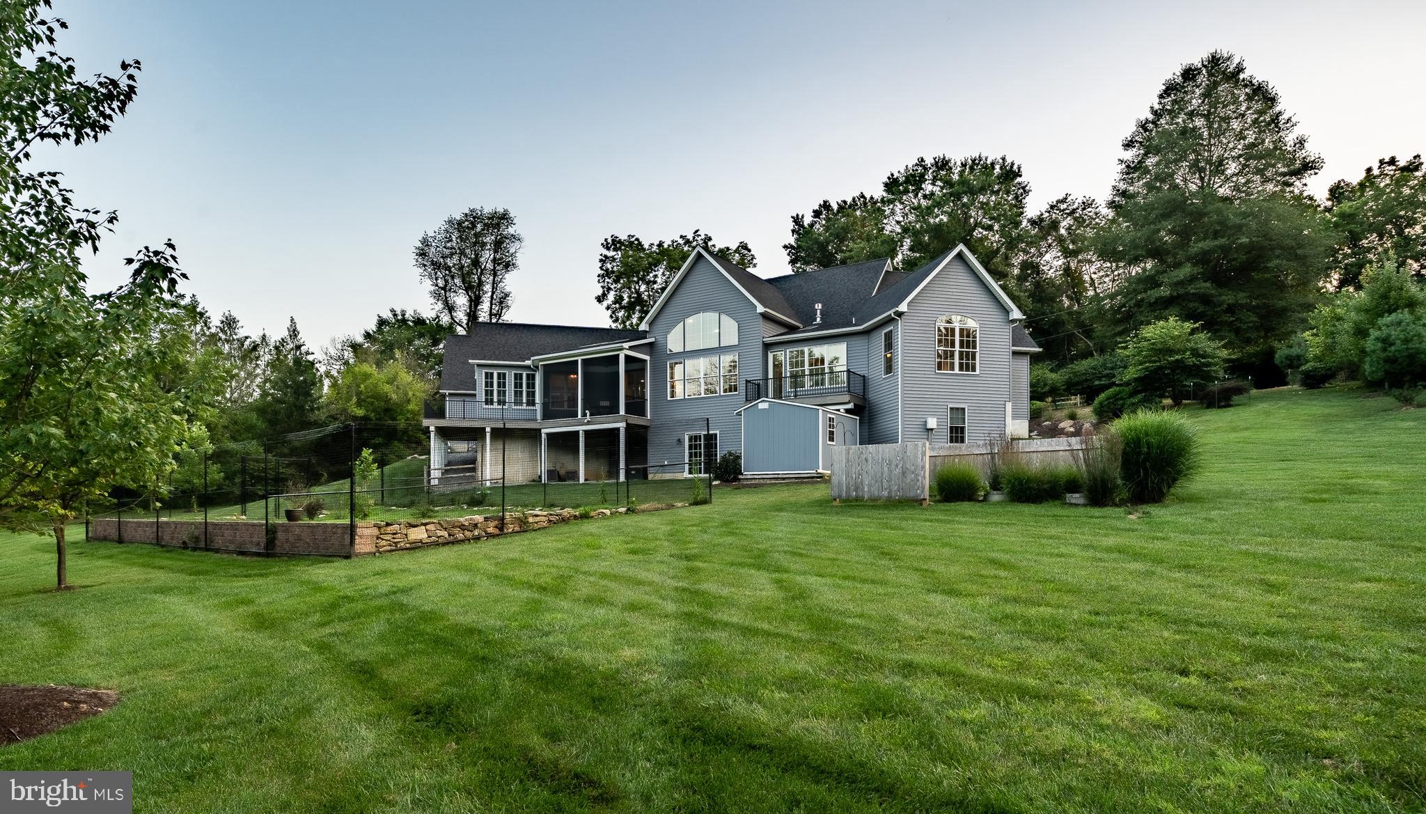 2212 Bodine Rd