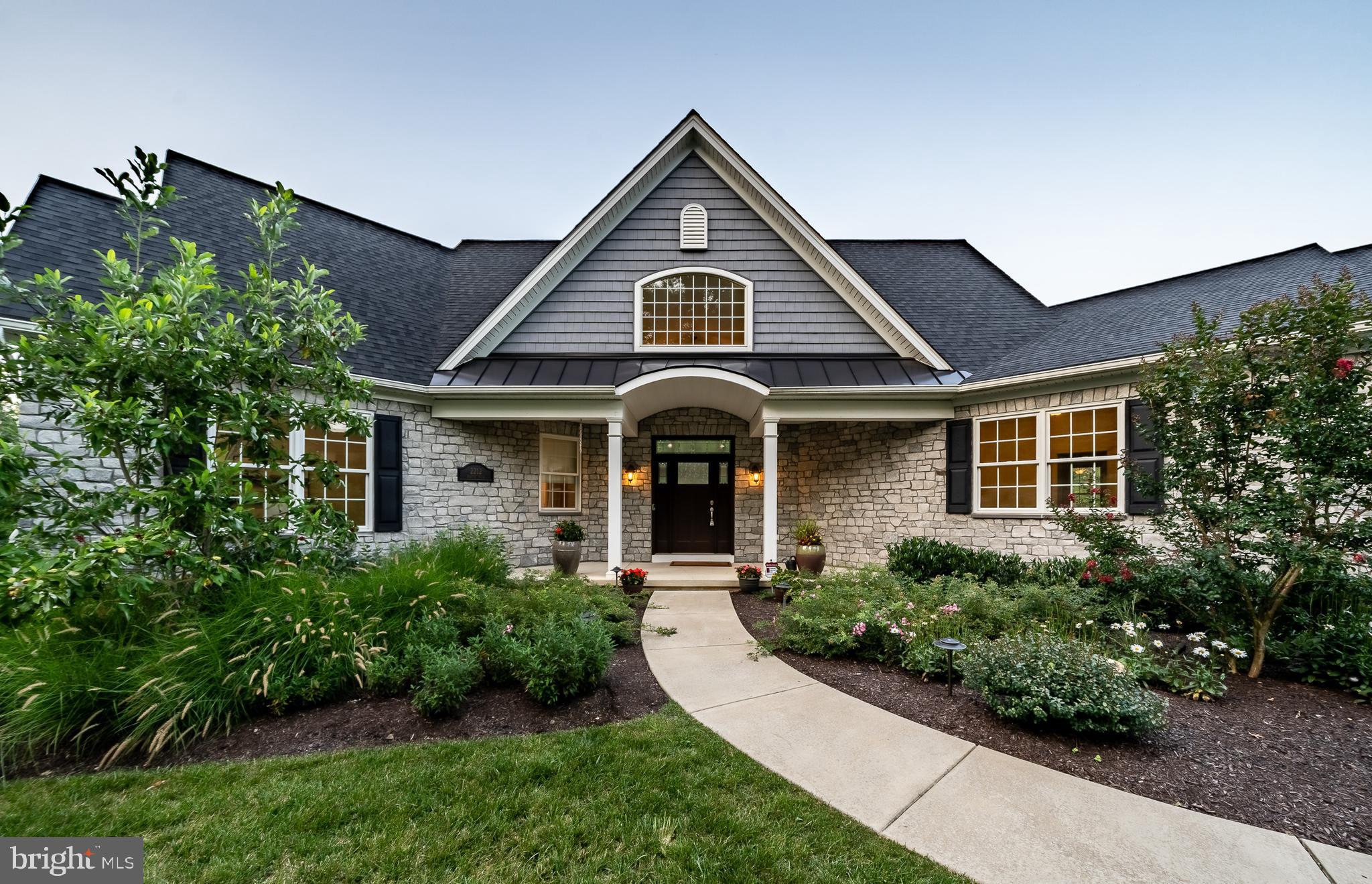 2212 Bodine Rd