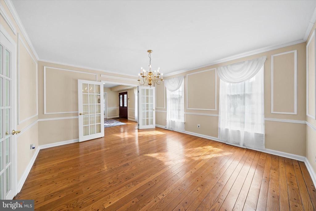 2 FERN HILL ROAD