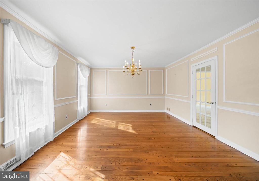 2 FERN HILL ROAD