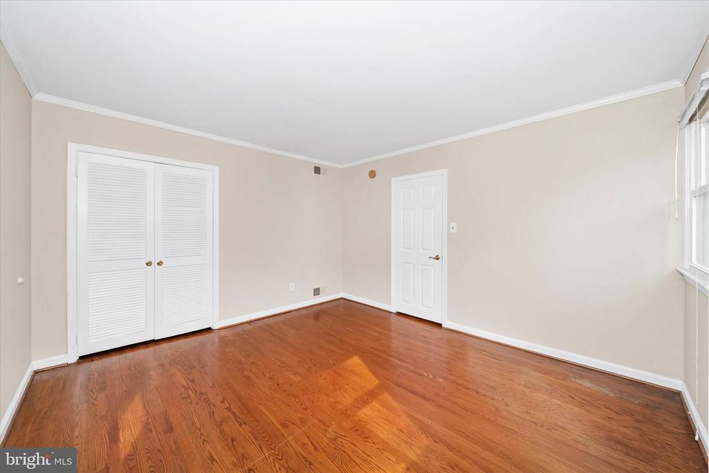 2 FERN HILL ROAD