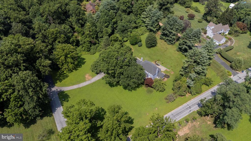 2 FERN HILL ROAD
