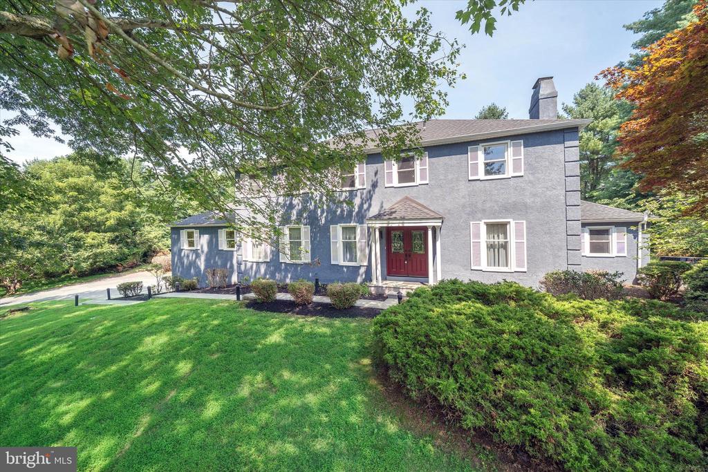2 FERN HILL ROAD