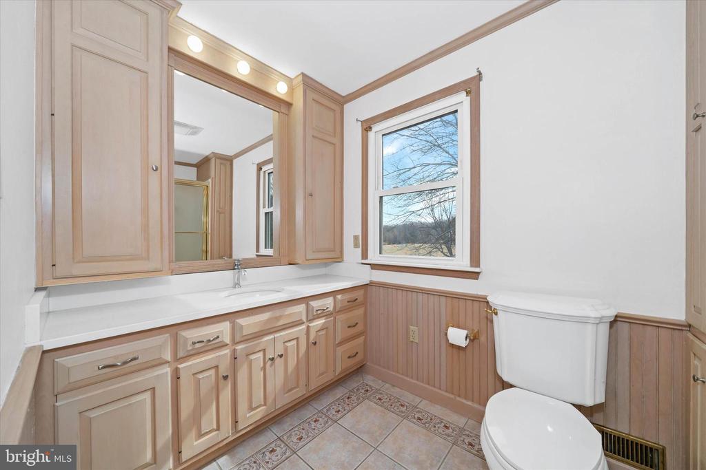 2 FERN HILL ROAD