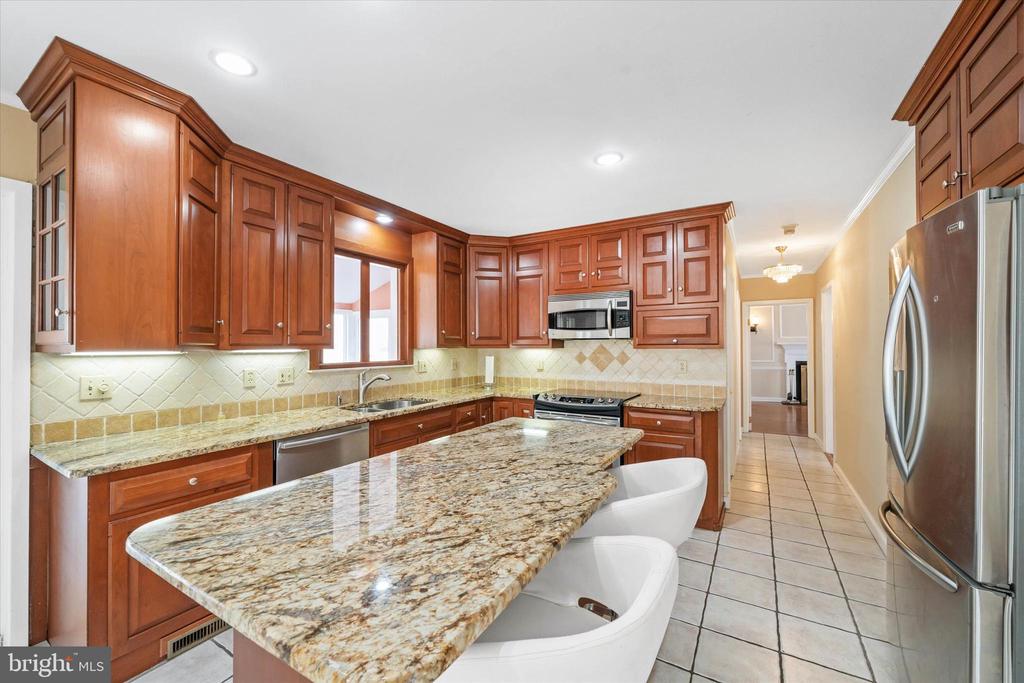 2 FERN HILL ROAD