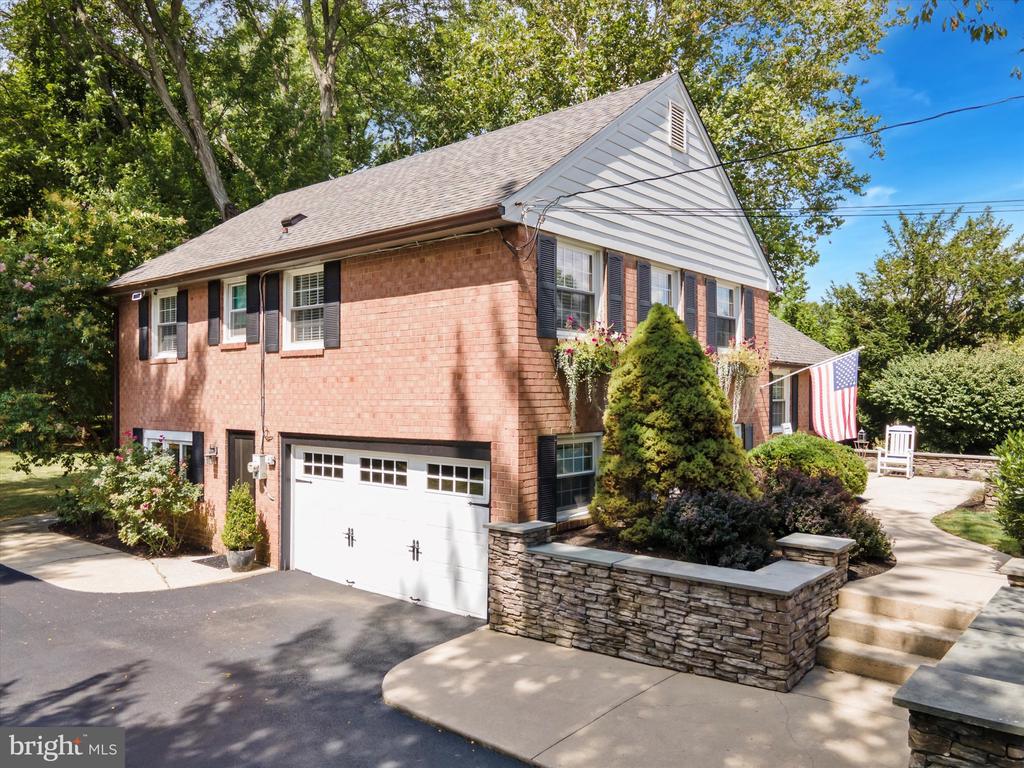 131 BROOKMEAD ROAD