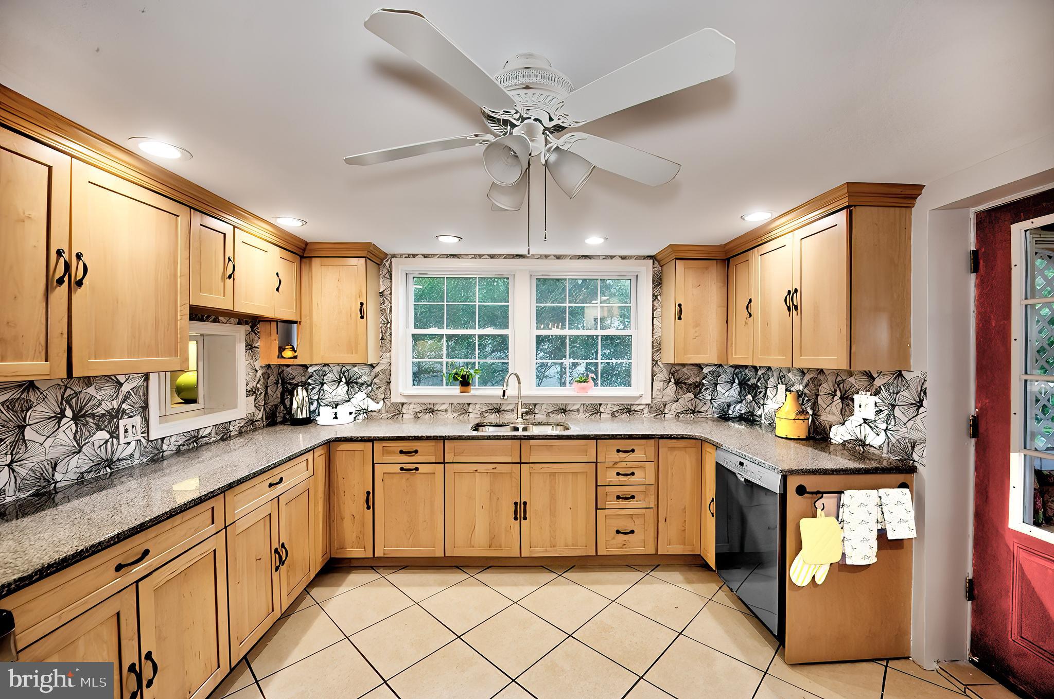 453 Conestoga Rd