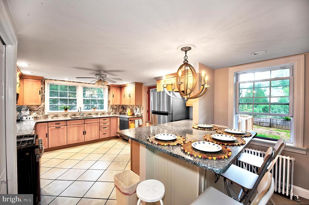 453 Conestoga Rd
