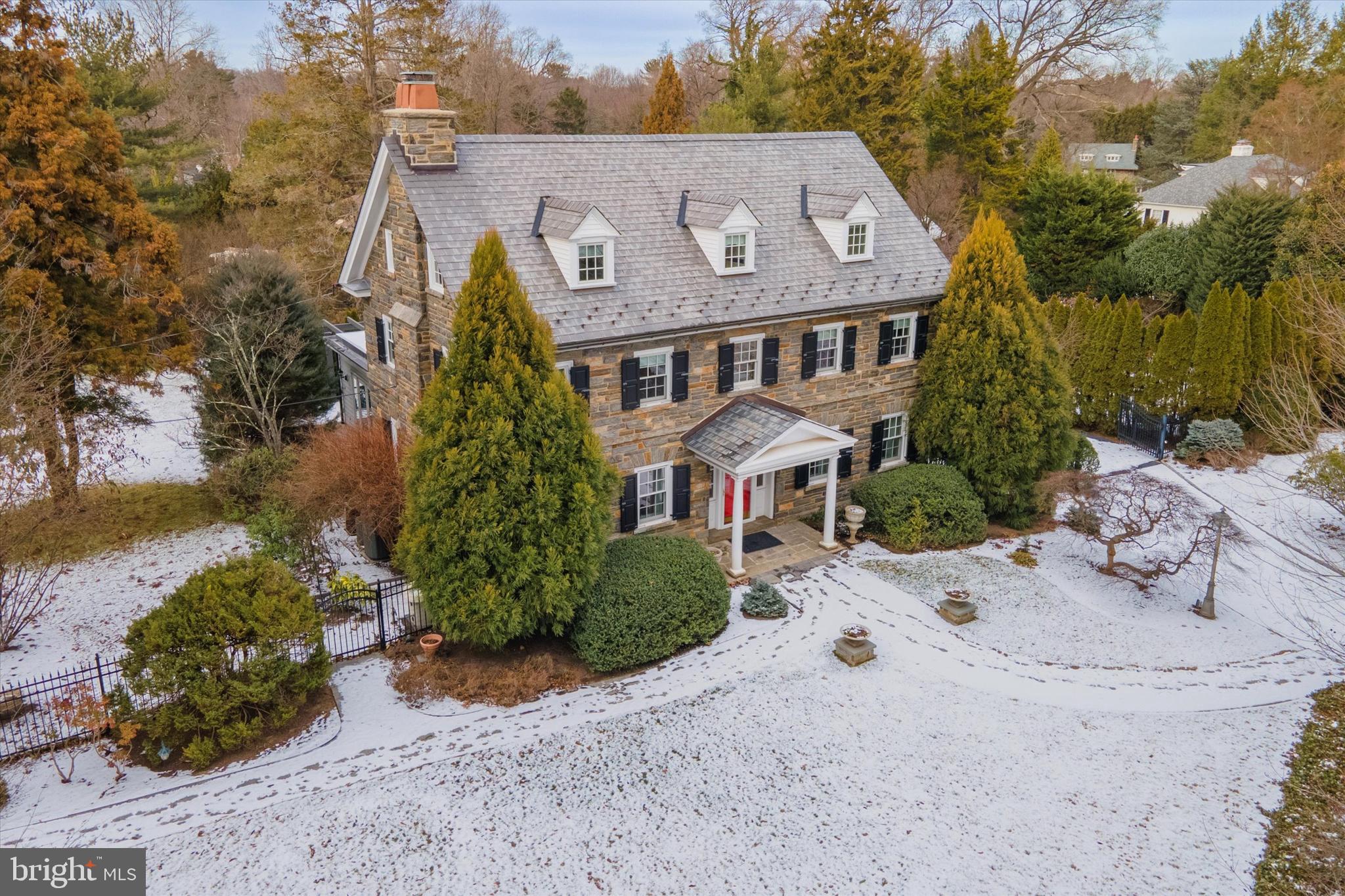 101 E BROOKHAVEN RD