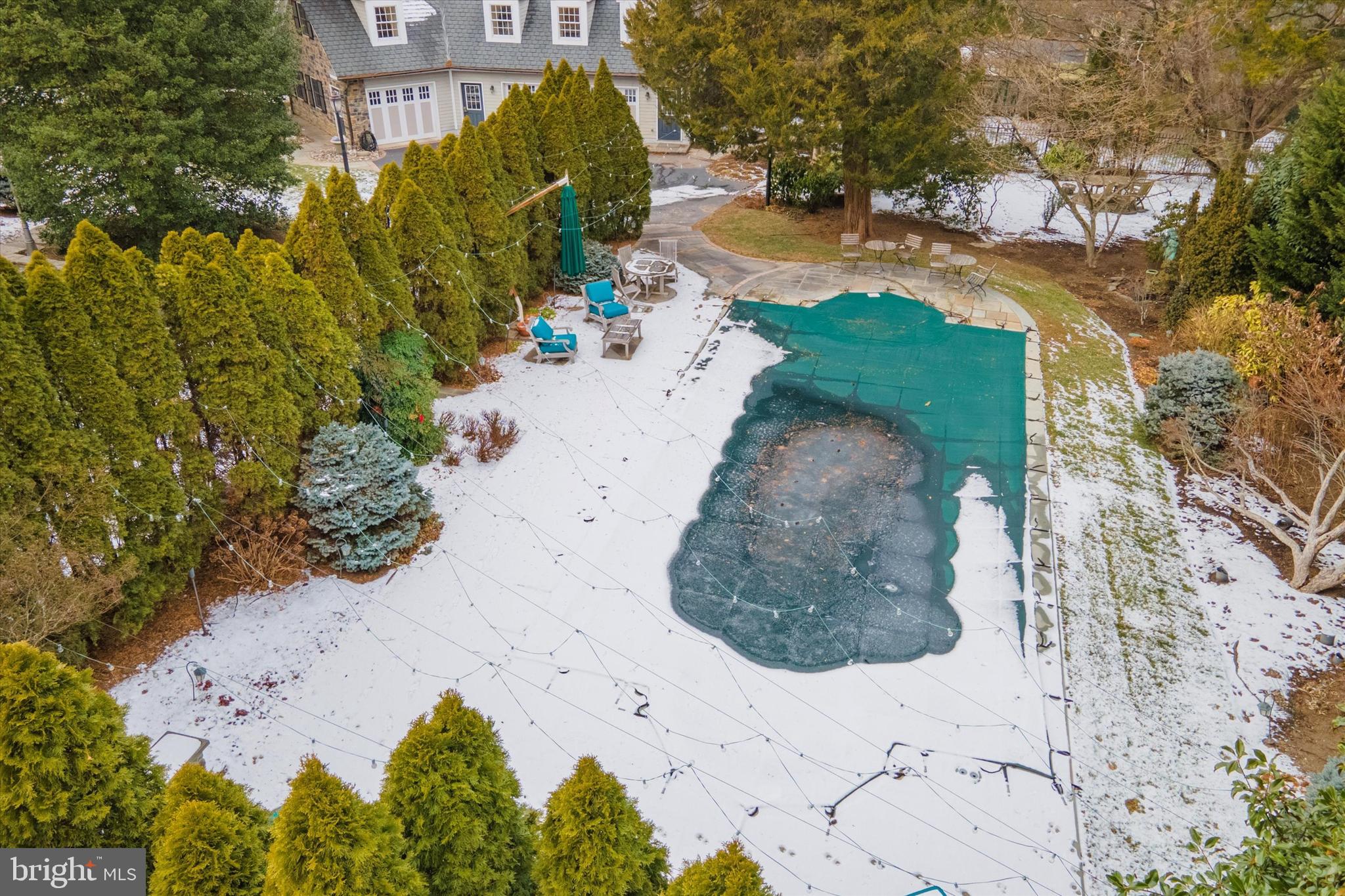 101 E BROOKHAVEN RD
