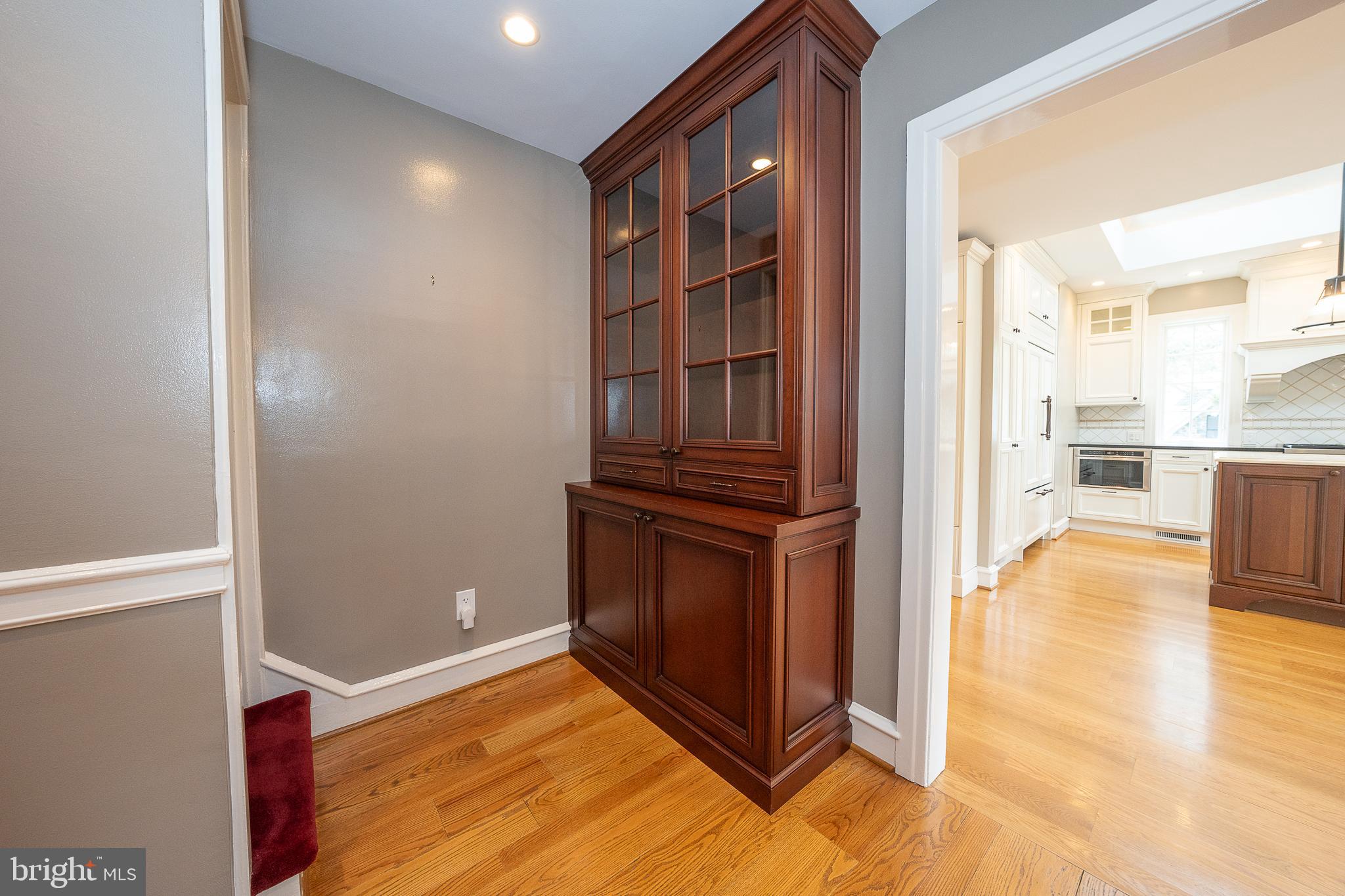 101 E BROOKHAVEN ROAD
