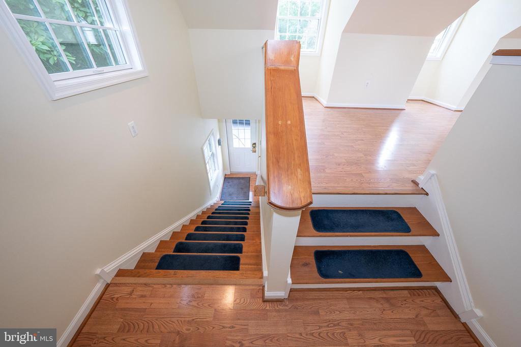 101 E BROOKHAVEN ROAD