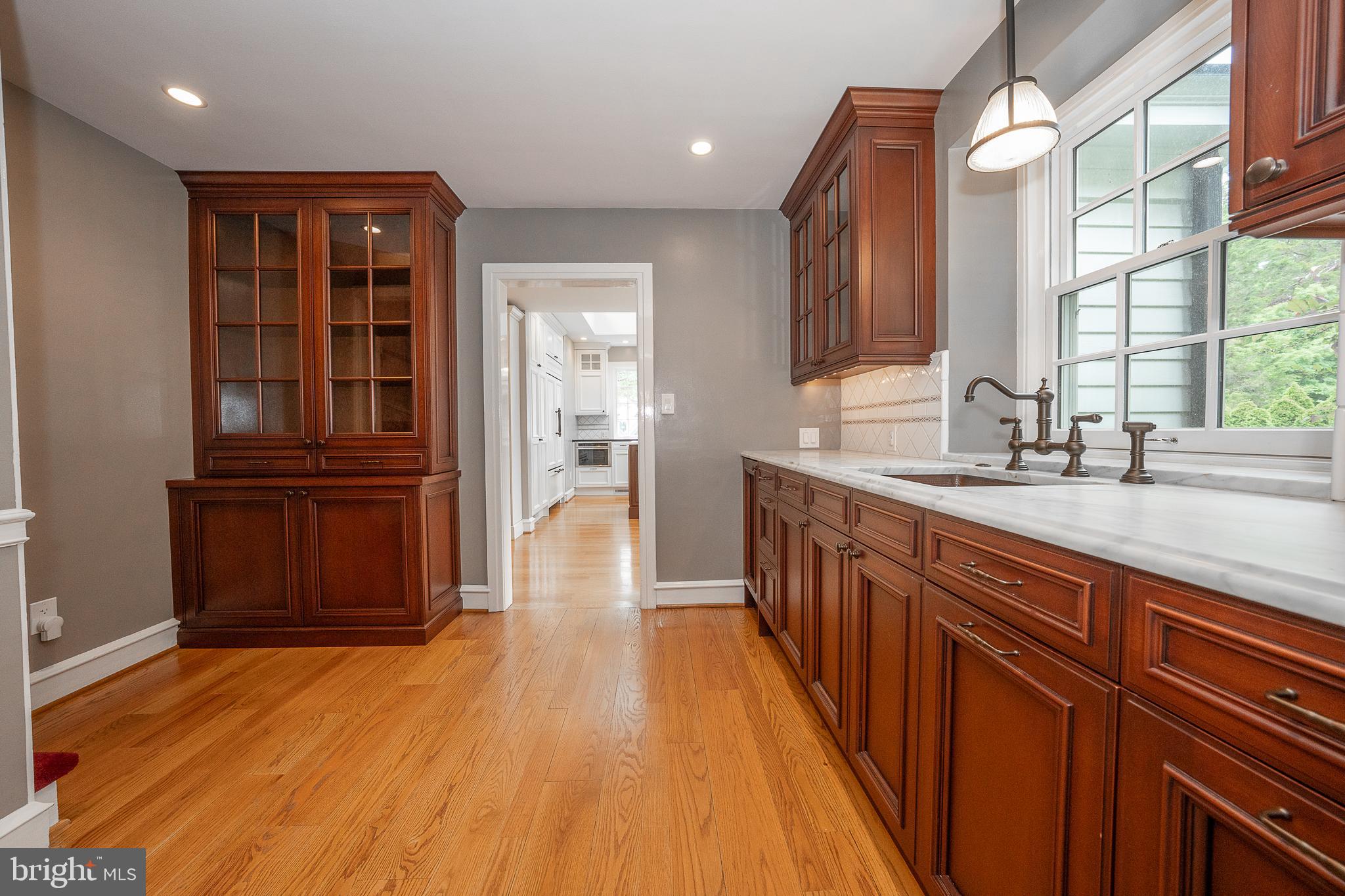 101 E BROOKHAVEN ROAD