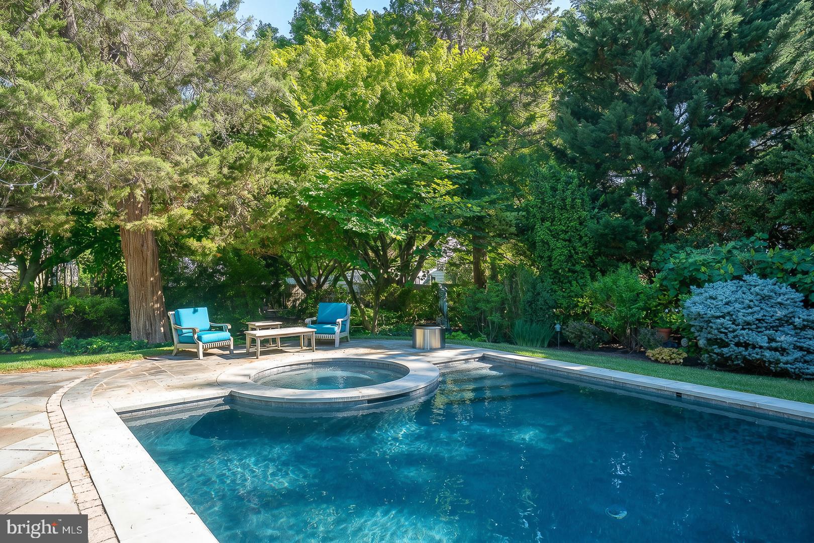 101 E BROOKHAVEN ROAD