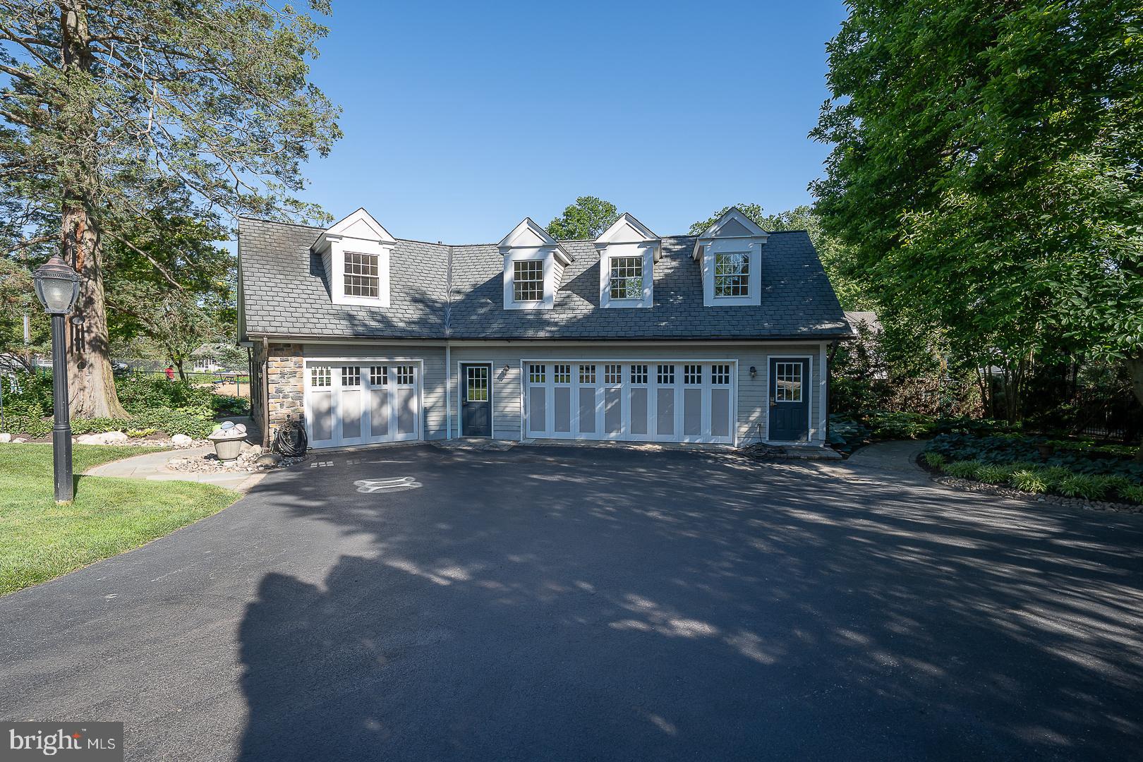 101 E BROOKHAVEN ROAD