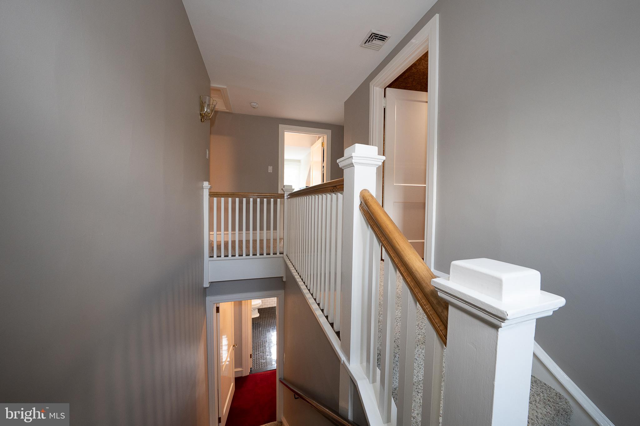 101 E BROOKHAVEN ROAD