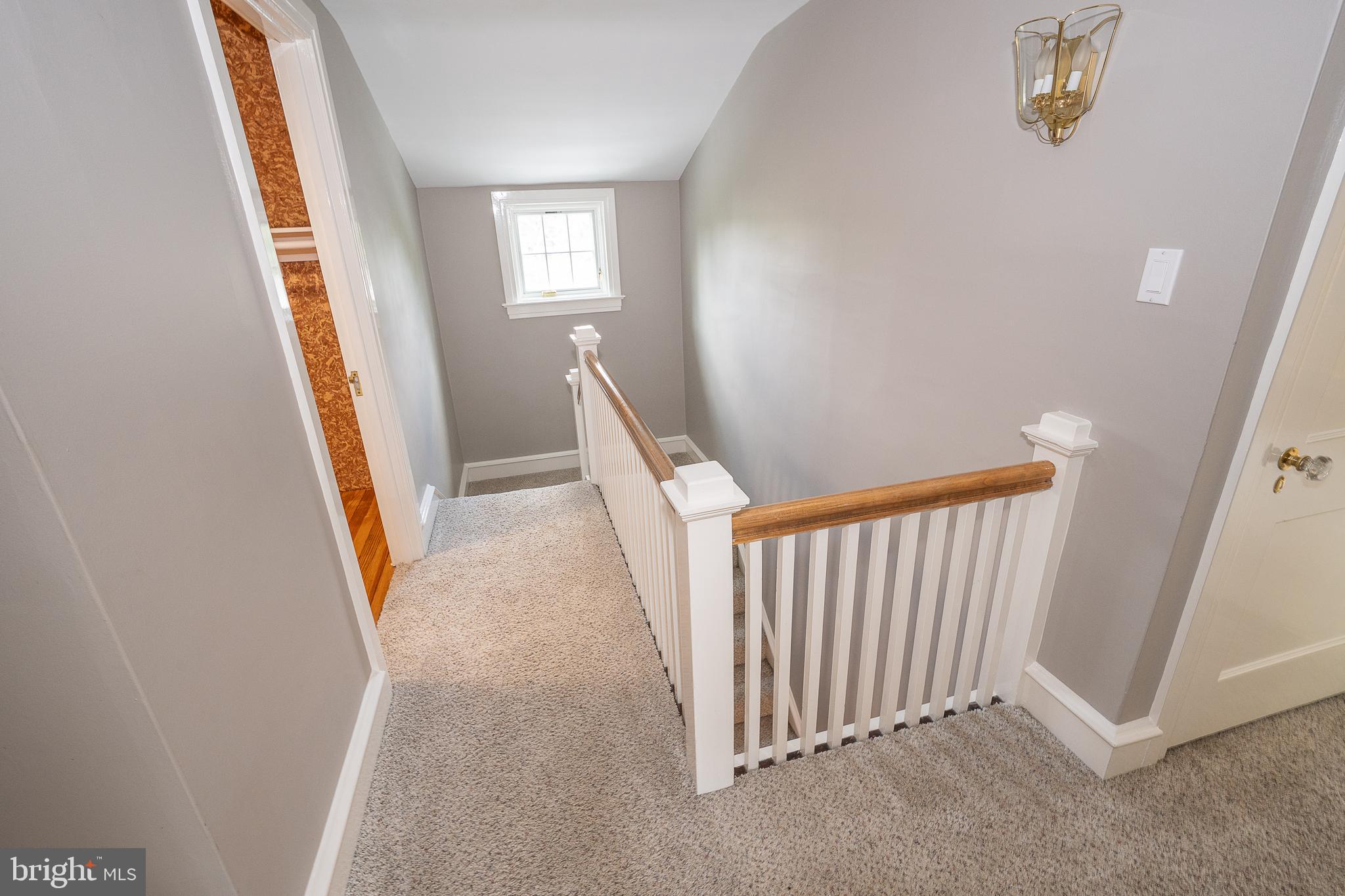 101 E BROOKHAVEN ROAD