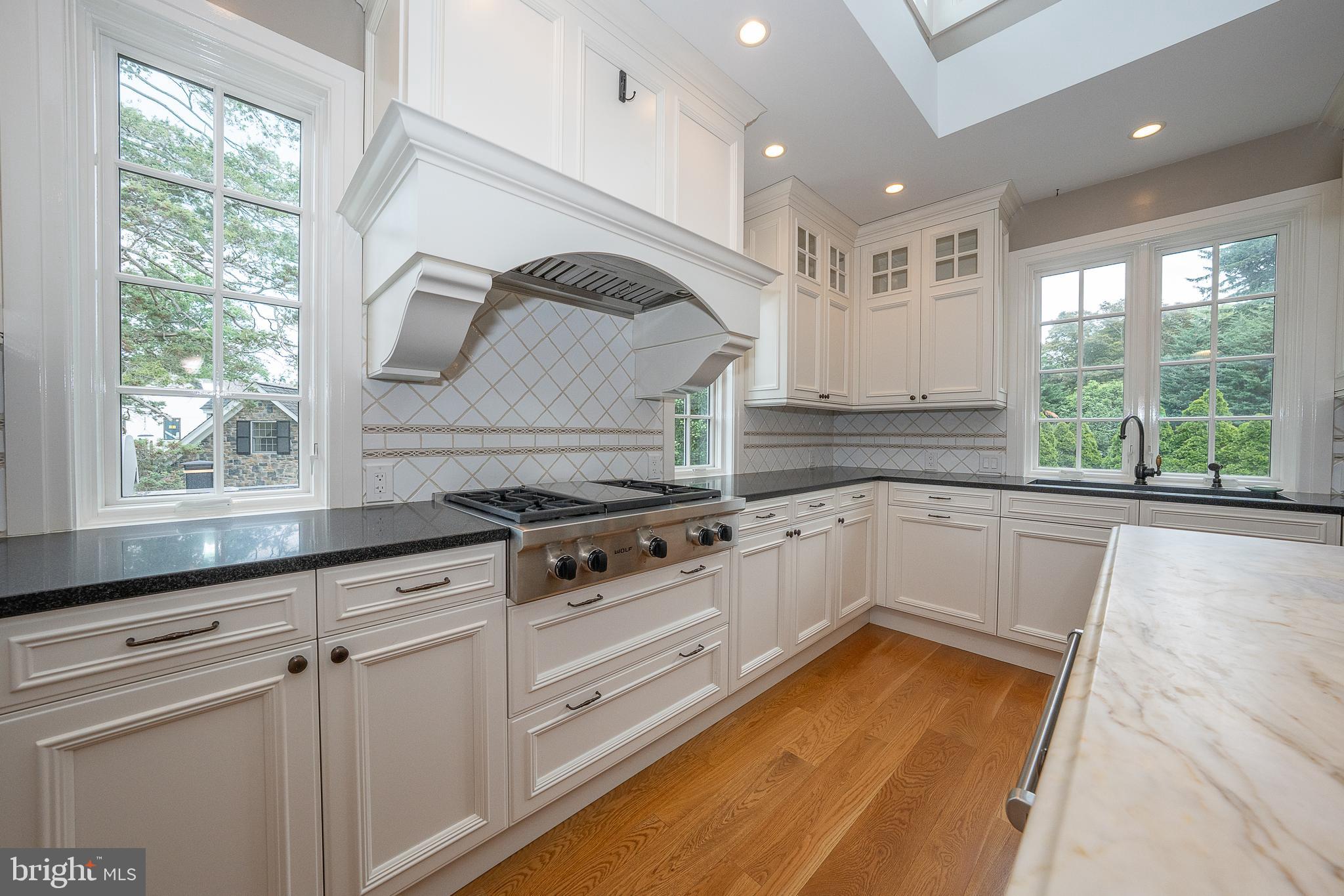 101 E BROOKHAVEN ROAD