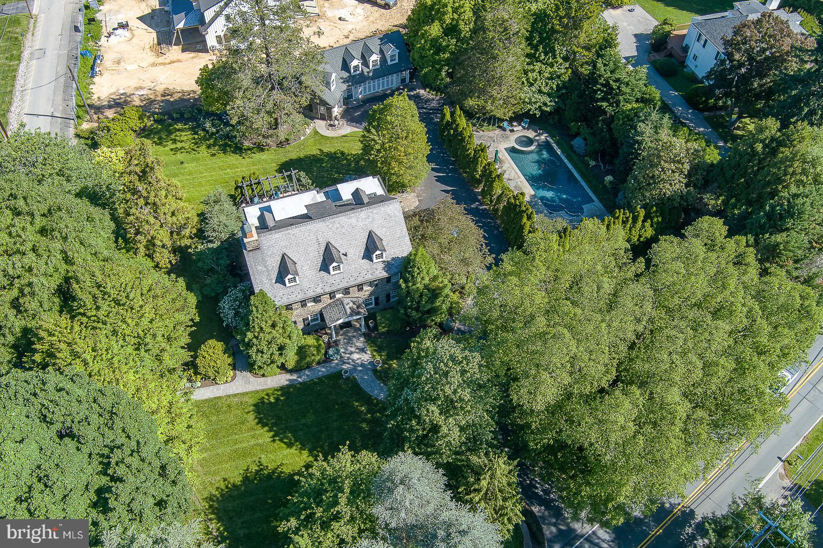 101 E BROOKHAVEN ROAD