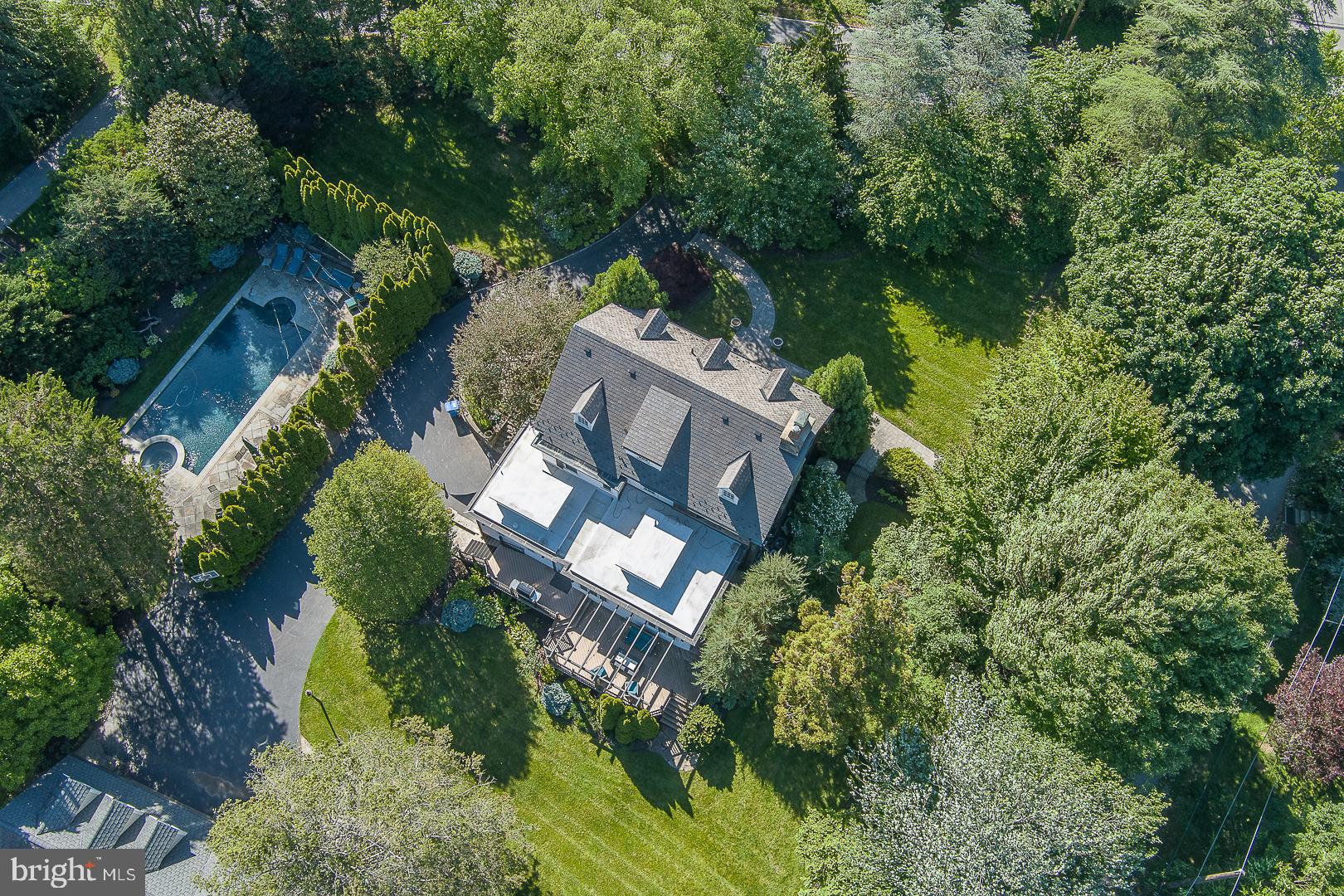 101 E BROOKHAVEN ROAD