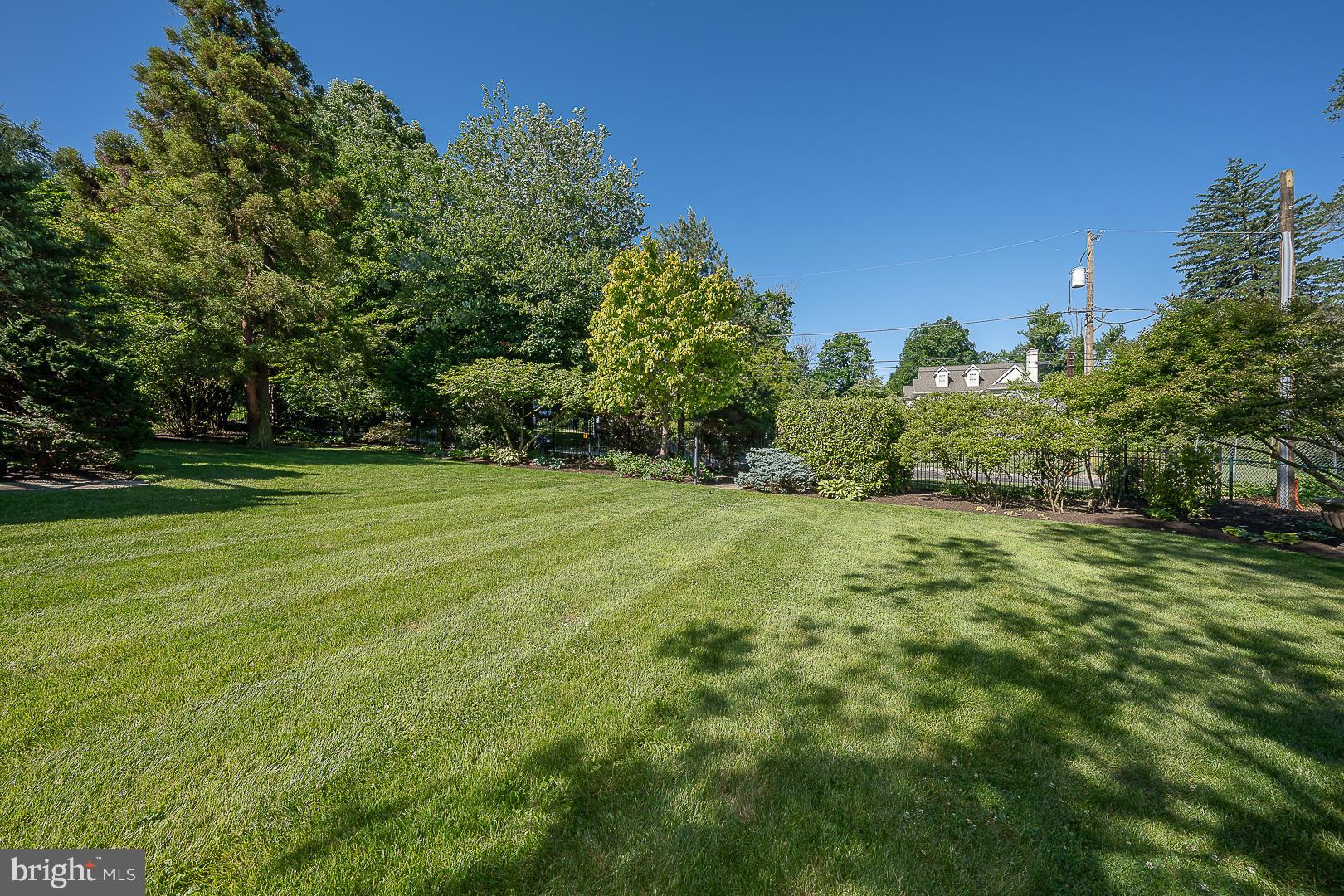 101 E BROOKHAVEN ROAD