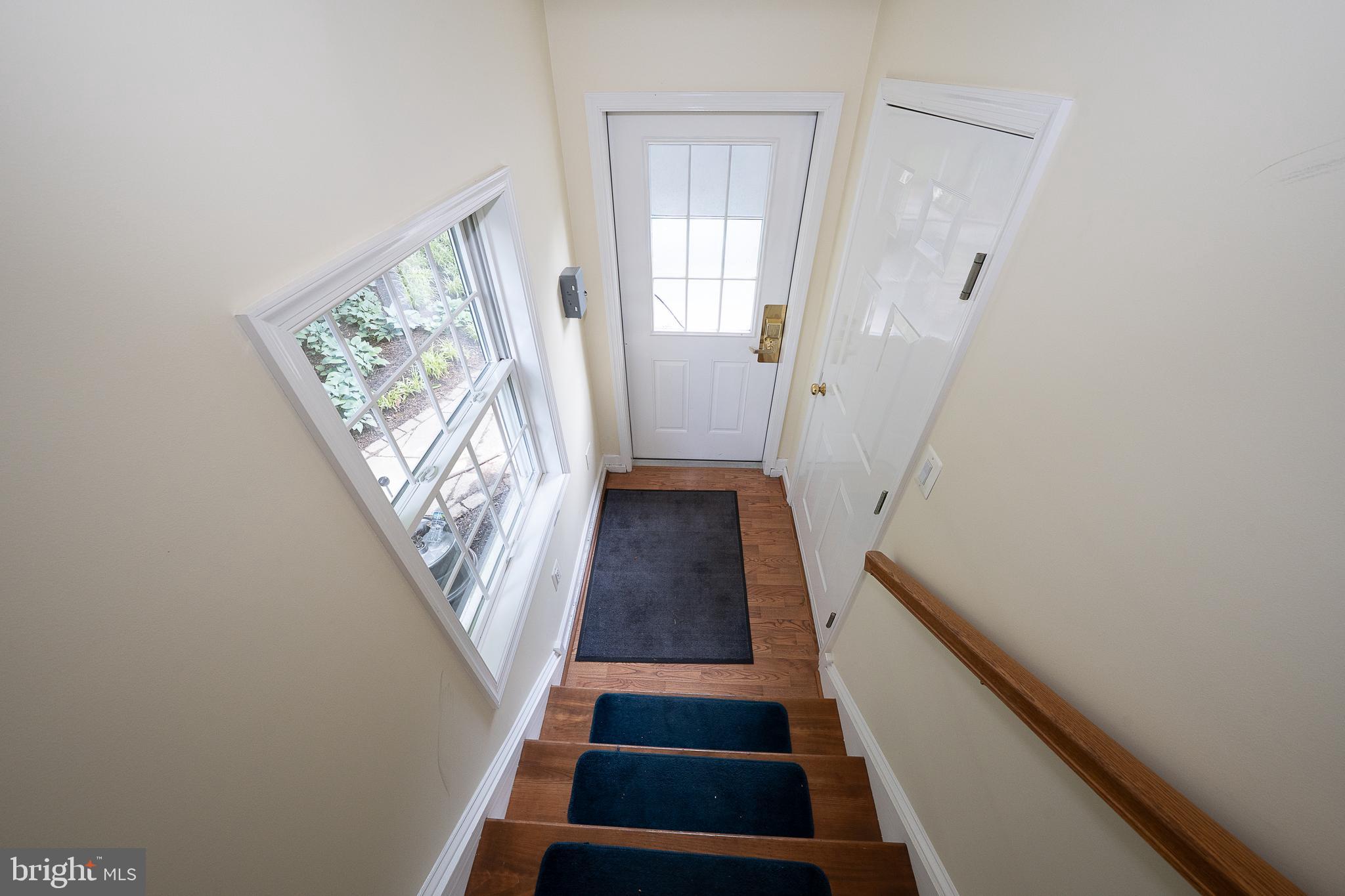 101 E BROOKHAVEN ROAD