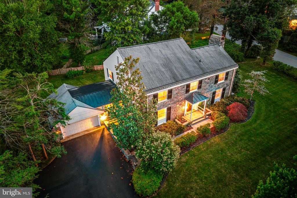 400 MEADOWBROOK AVENUE