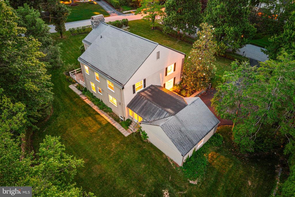 400 MEADOWBROOK AVENUE