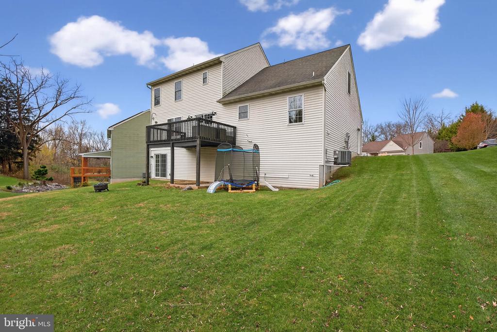 6 WOODLYN COURT