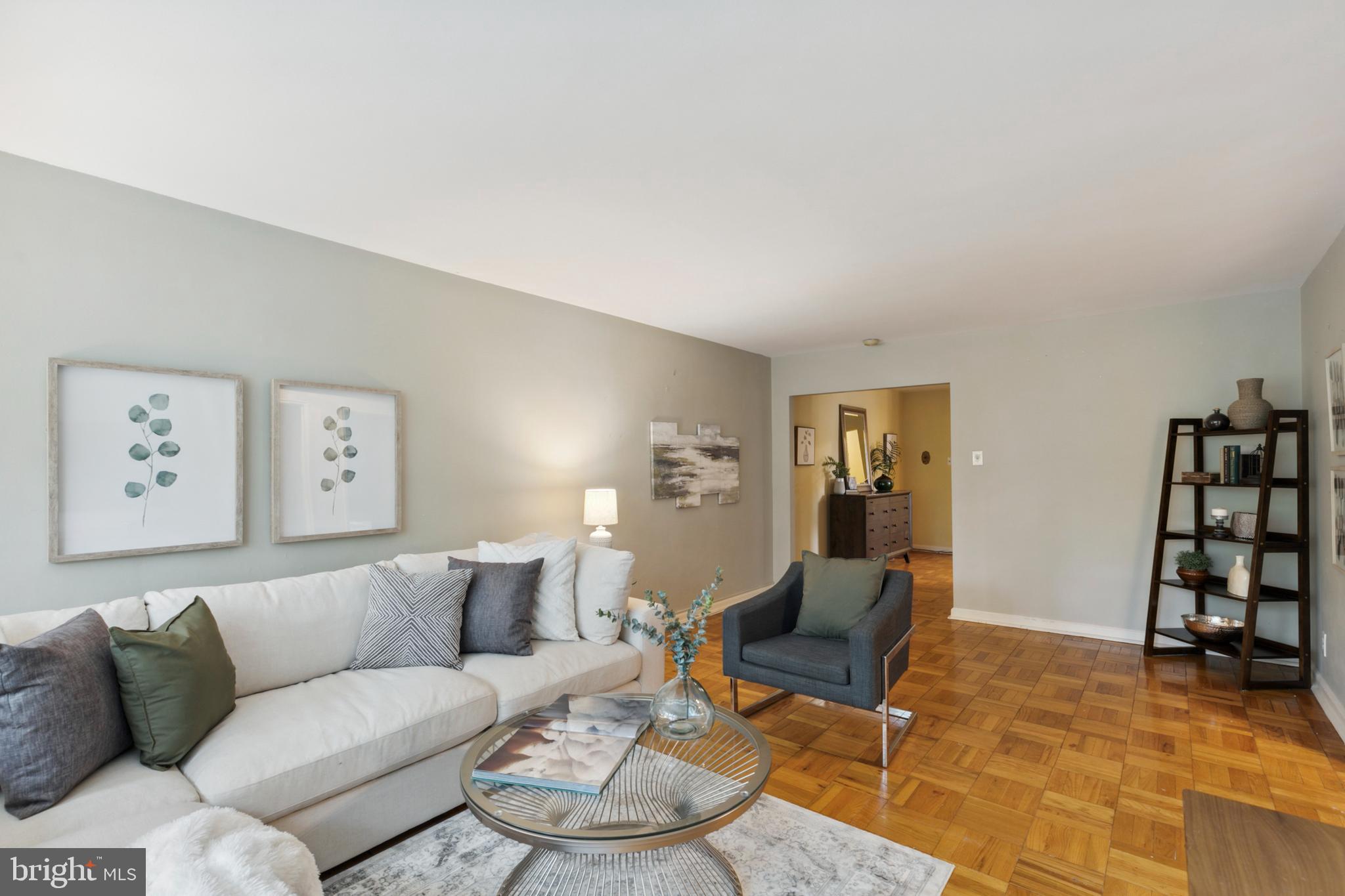 346 E Lancaster Ave #305